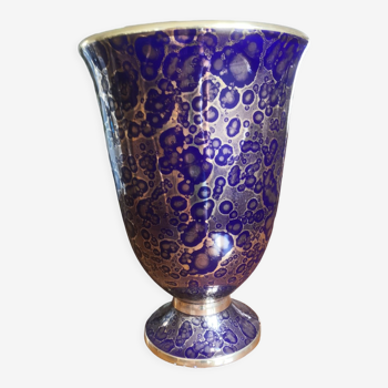 Vase in Sèvres porcelain.