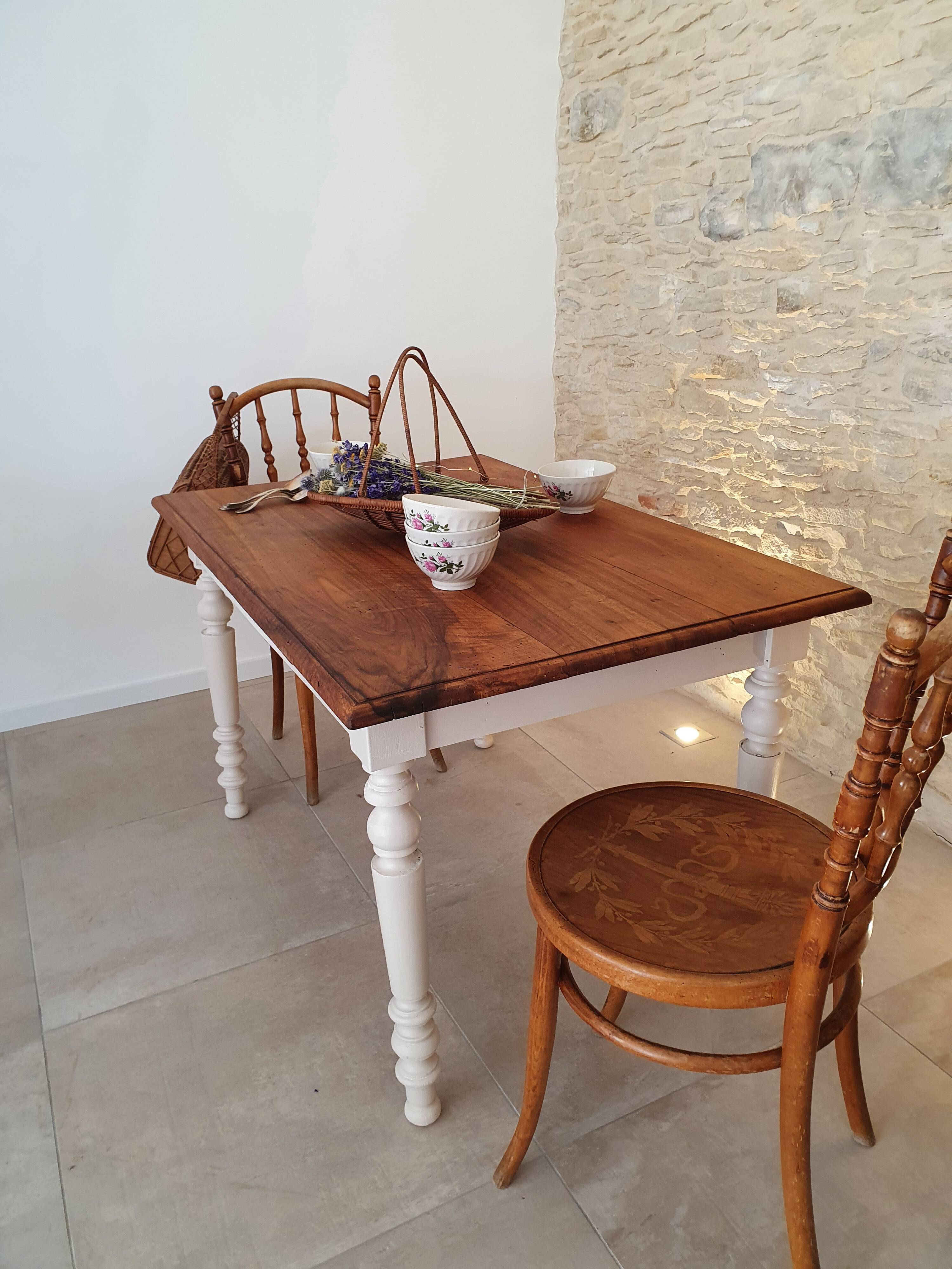 Farm table feet turned