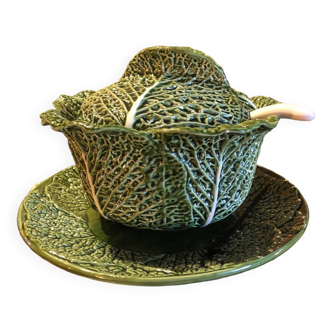 Cabbage-shaped slip tureen