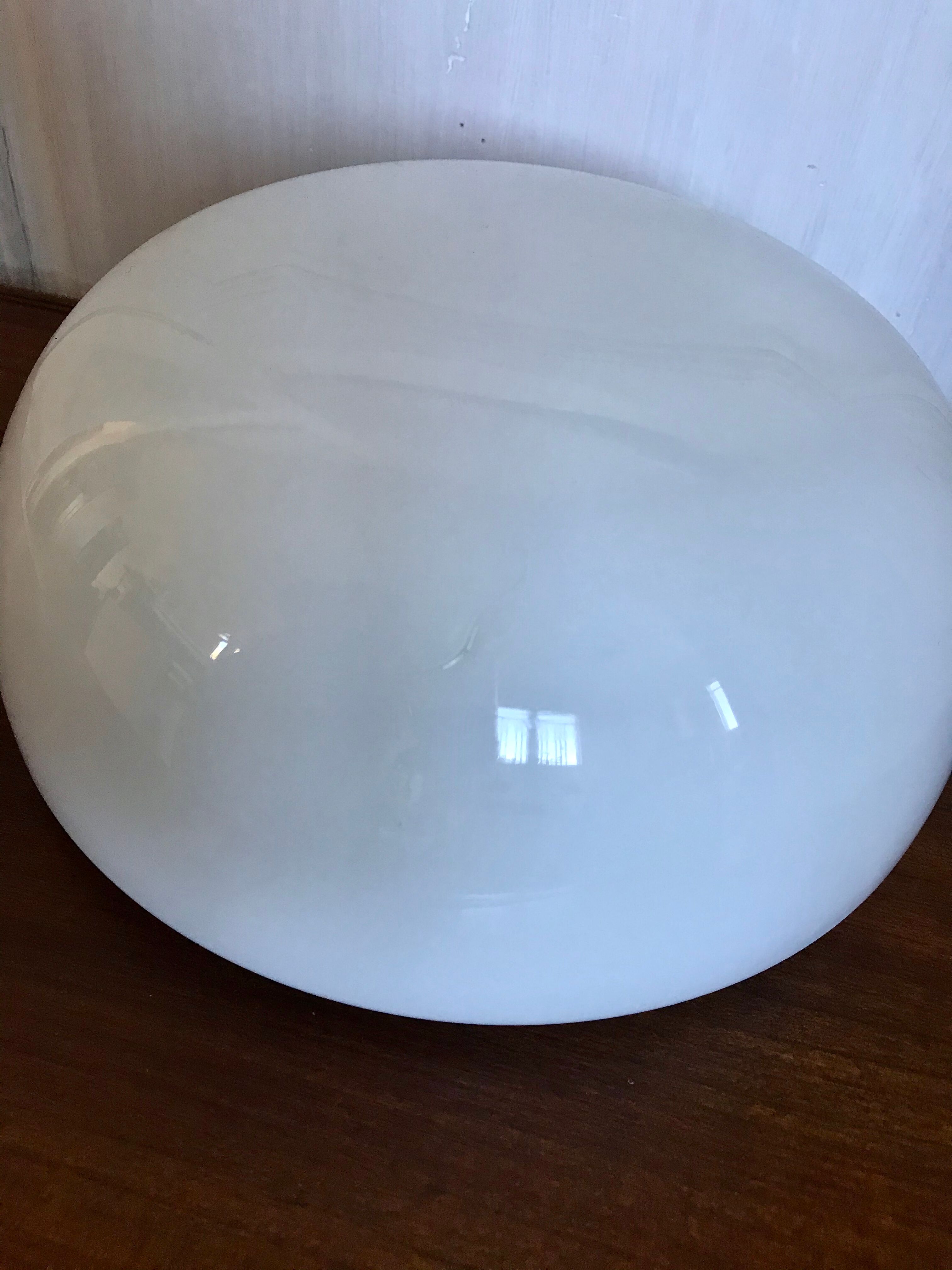 Plafonnier vintage en opaline