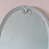 Miroir ovale en fonte, bleu layette, ancien