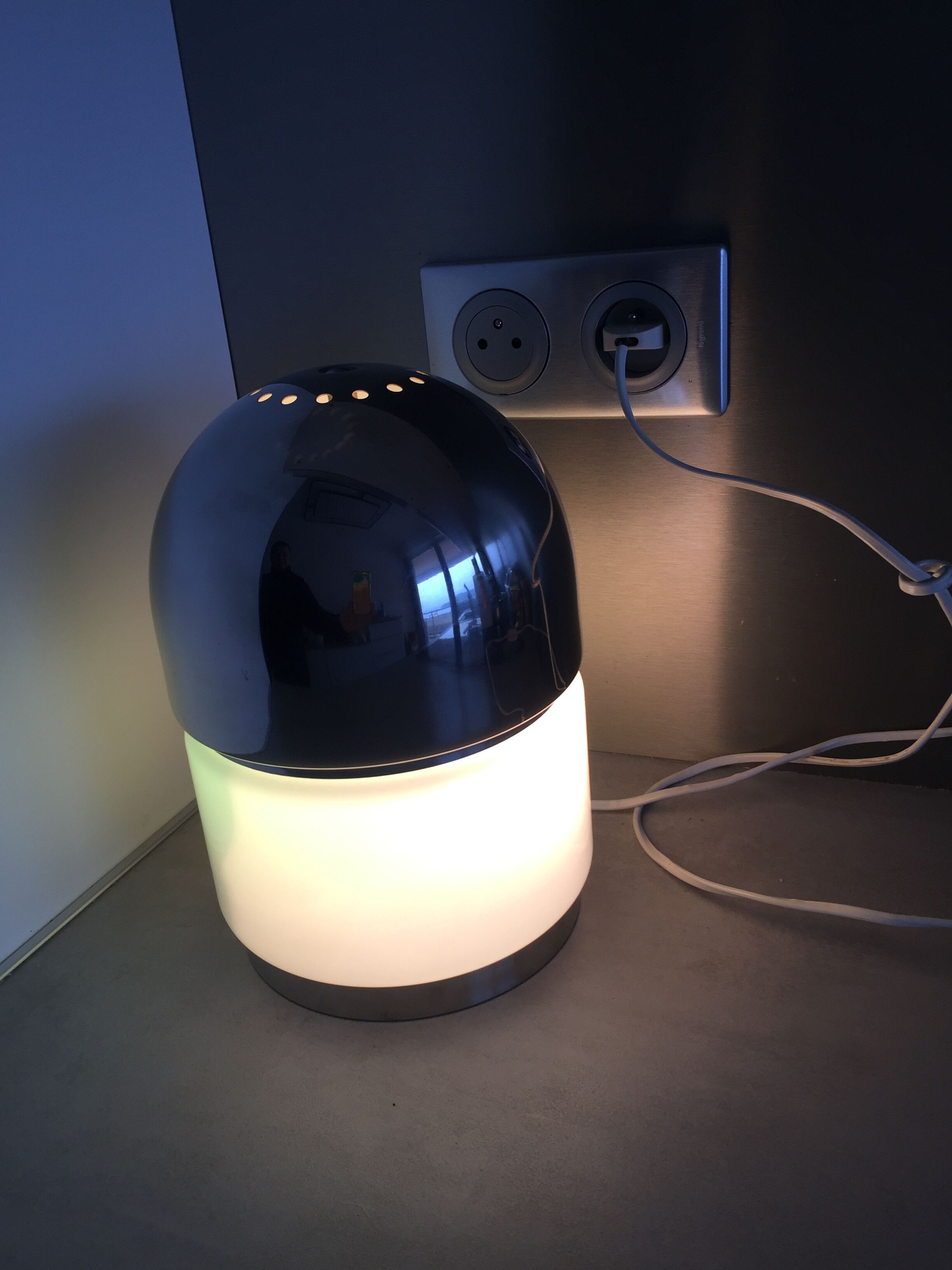 Walt and pepper lamp