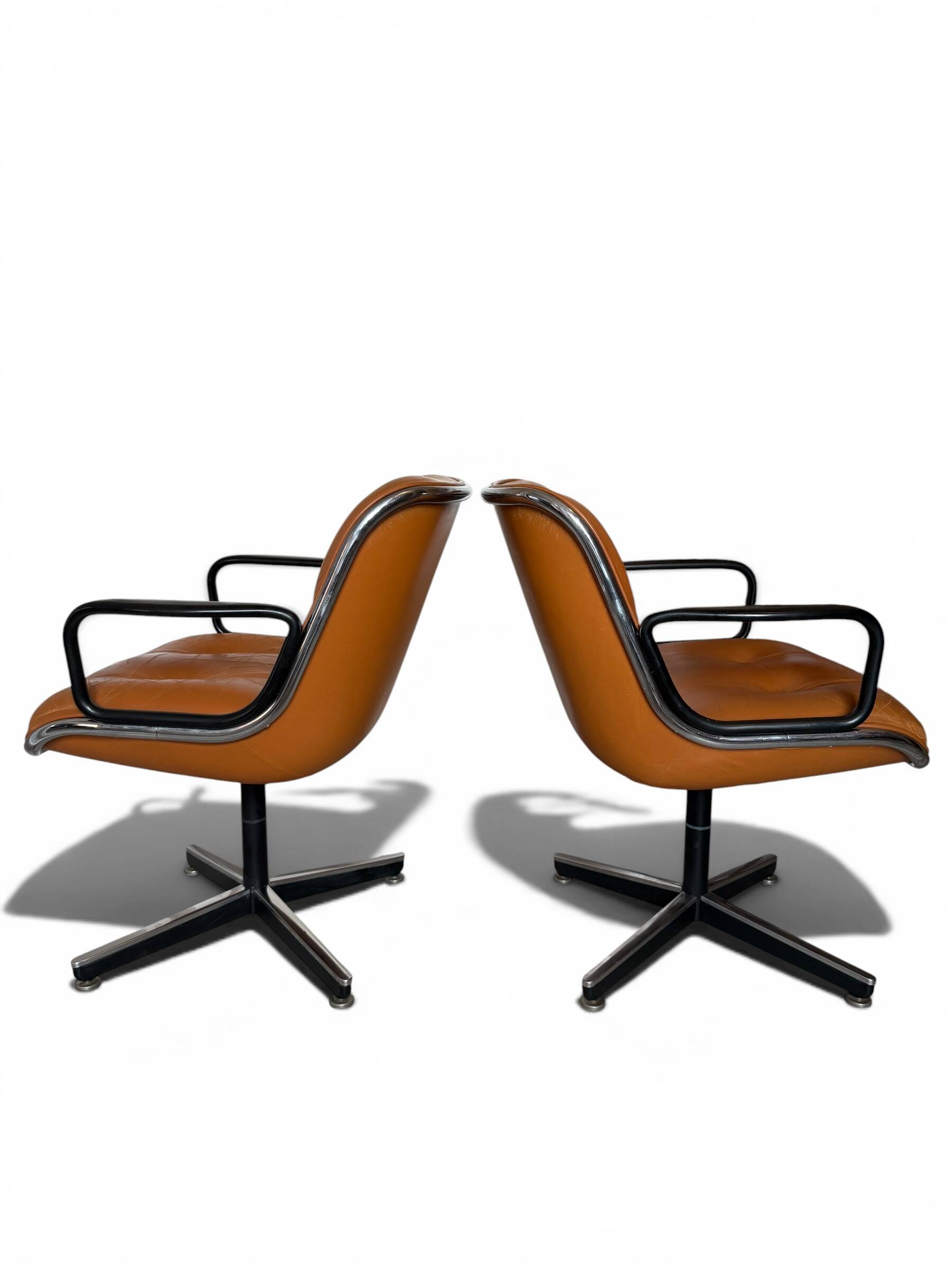 Pair of Knoll Pollock Armchairs - Vintage Camel Leather