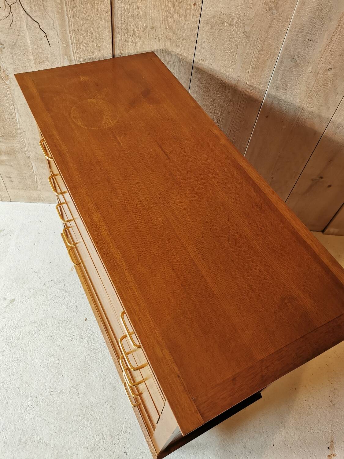 Oak chest of drawers