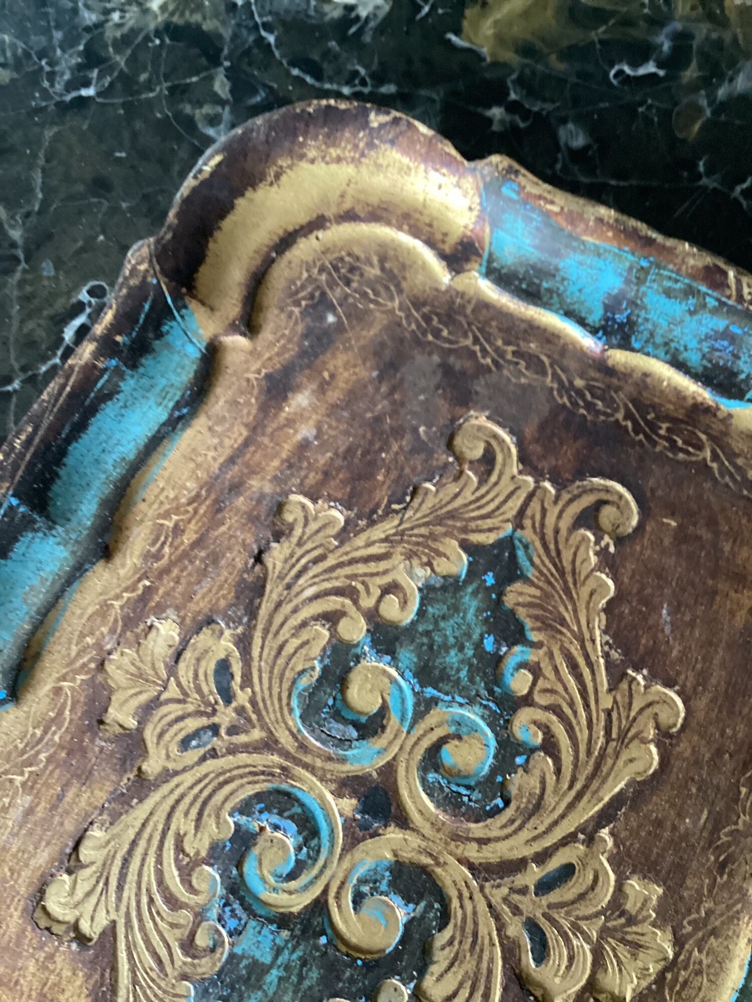 Florentine top wood painted vintage