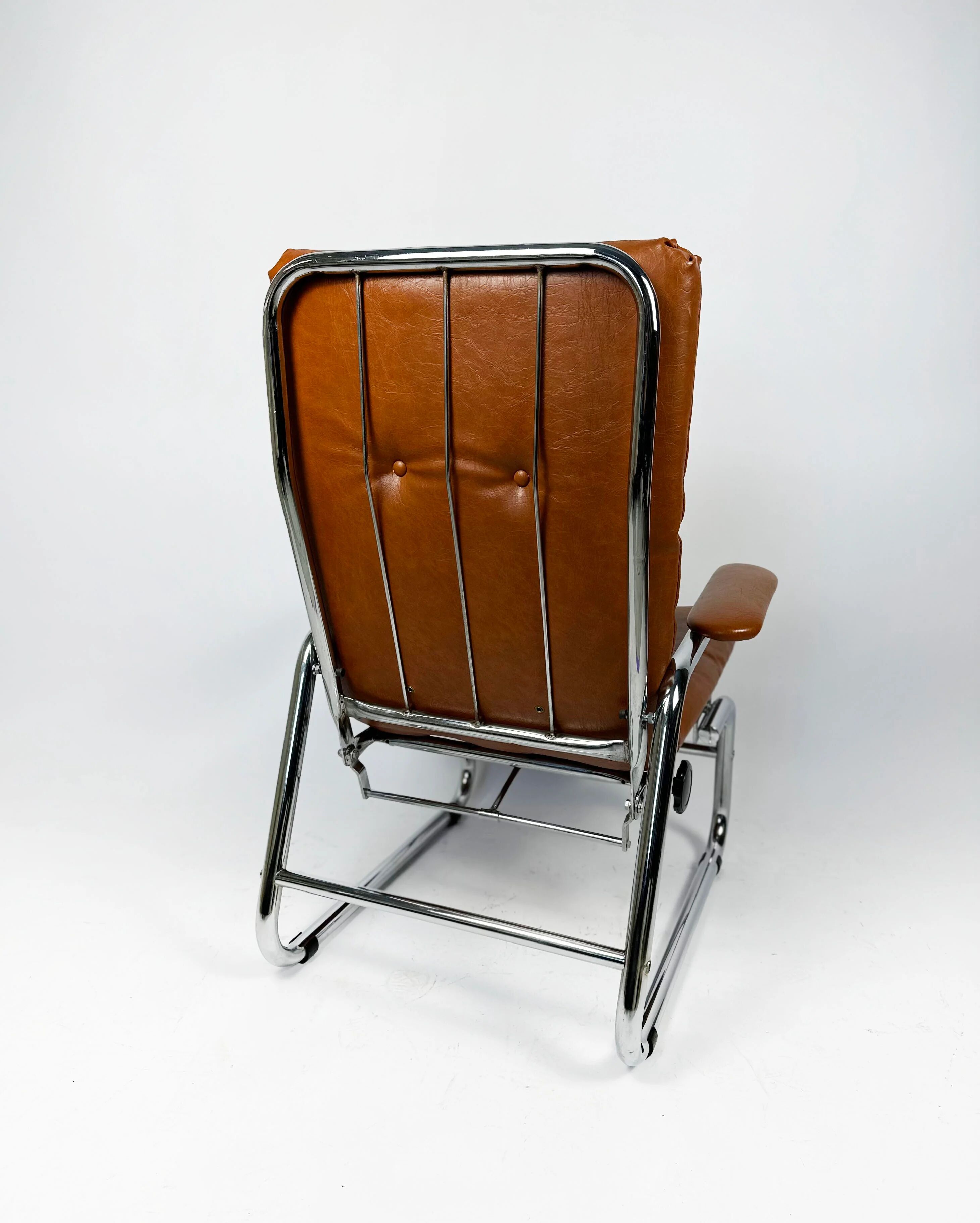 1970s Chrome Recliner - Perfect condition, pure 70s style.