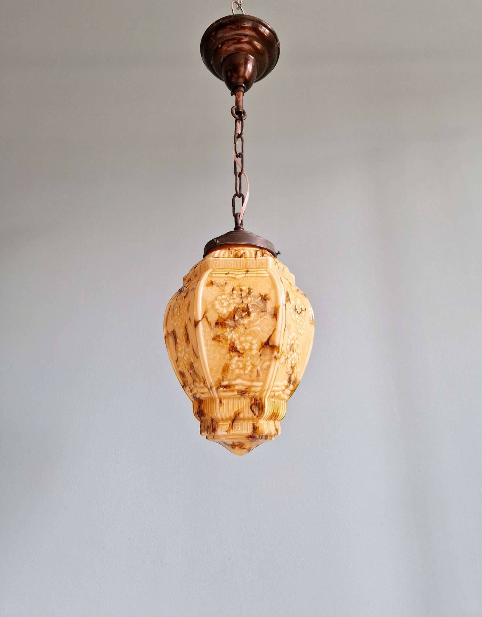 Art Deco suspension in marbled opaline, 1920s-30s