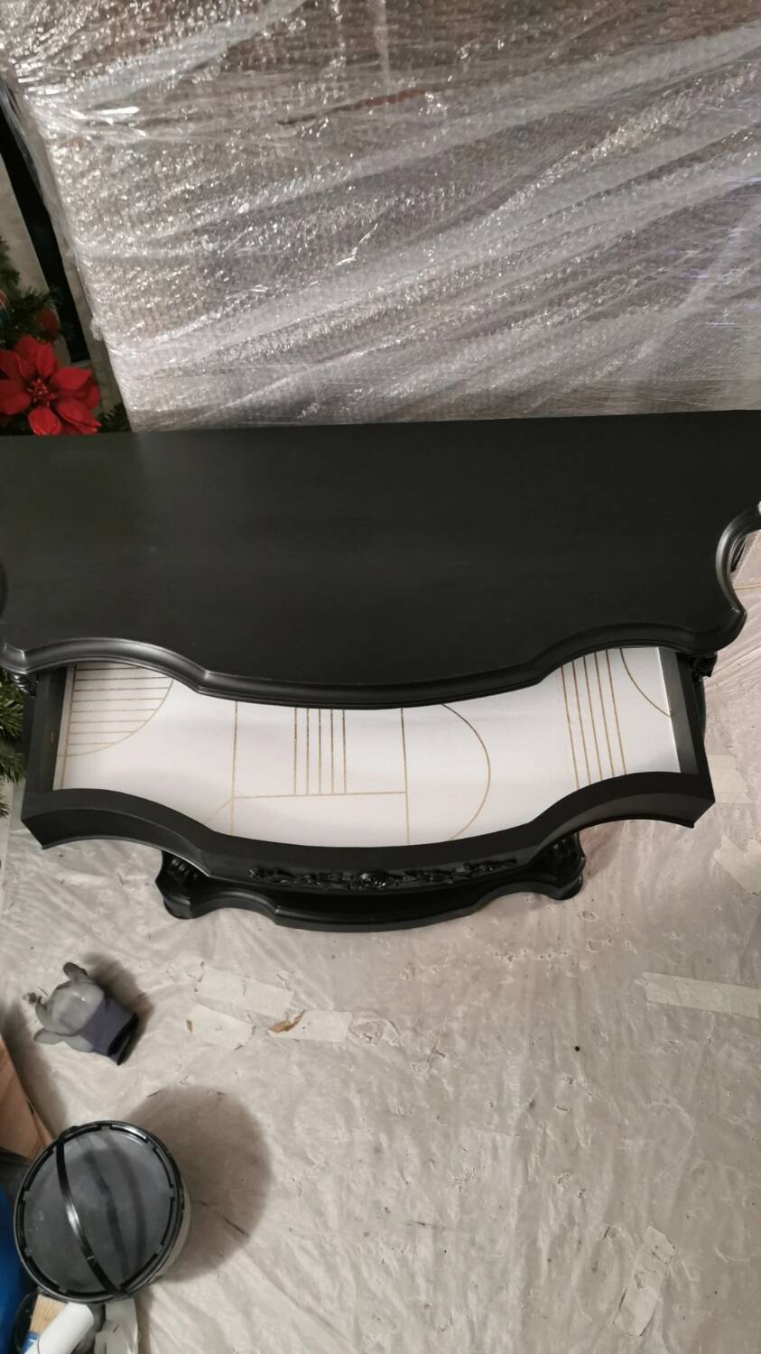 Half moon console