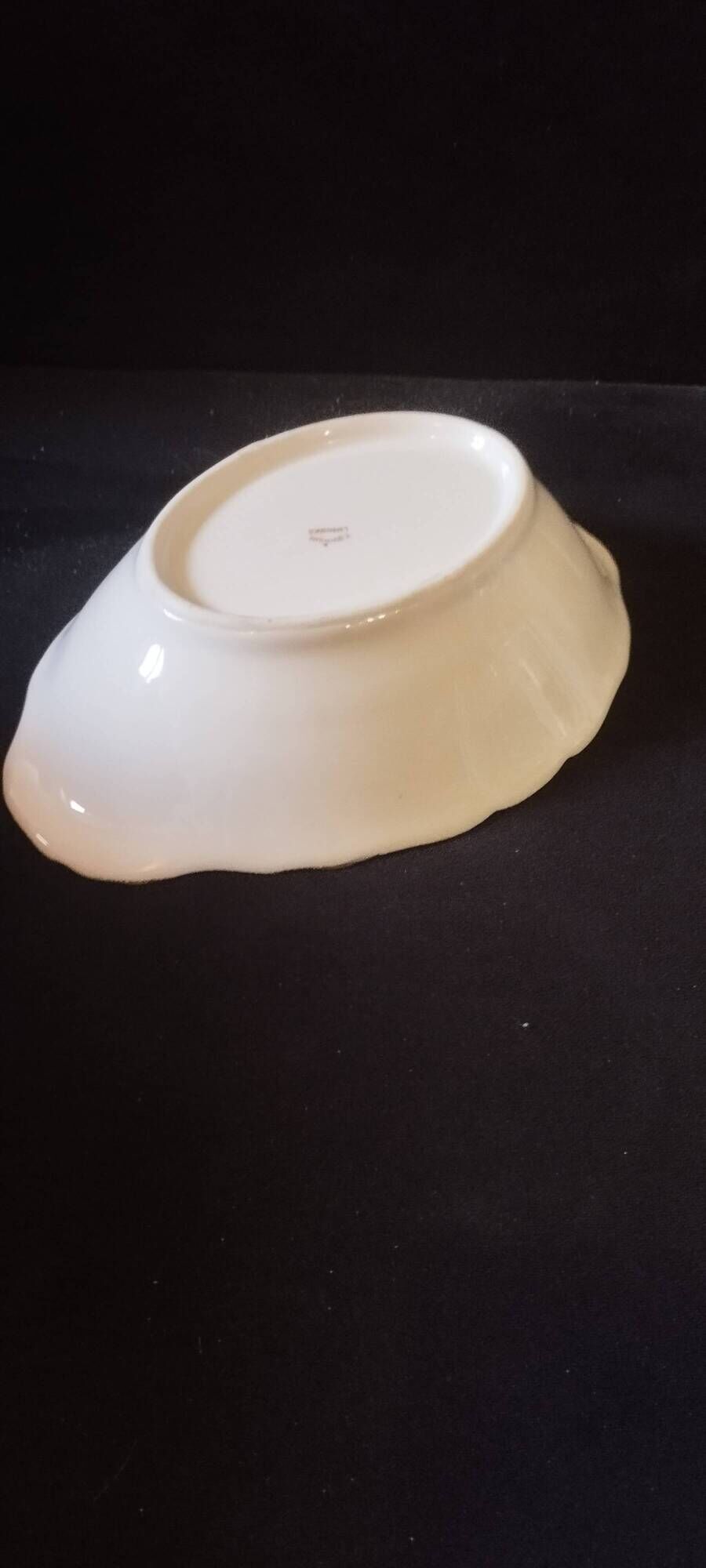 Serving dish, catch-all tray