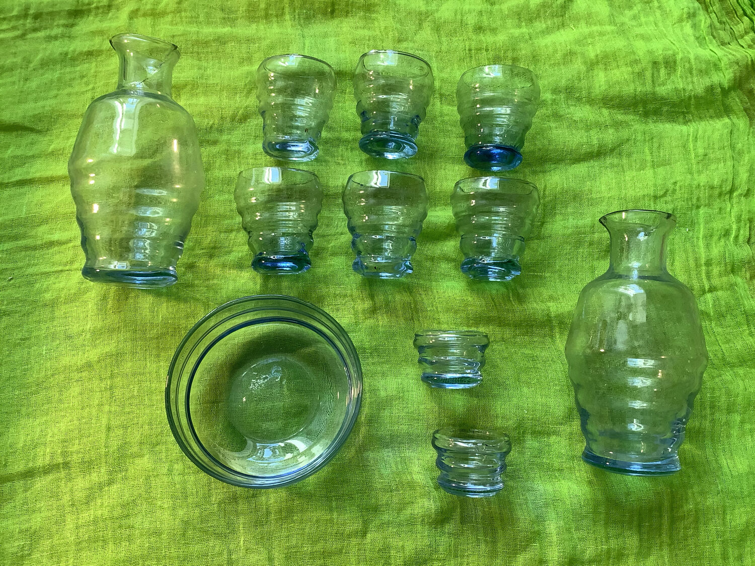Vintage 1930s glass doll's dinette