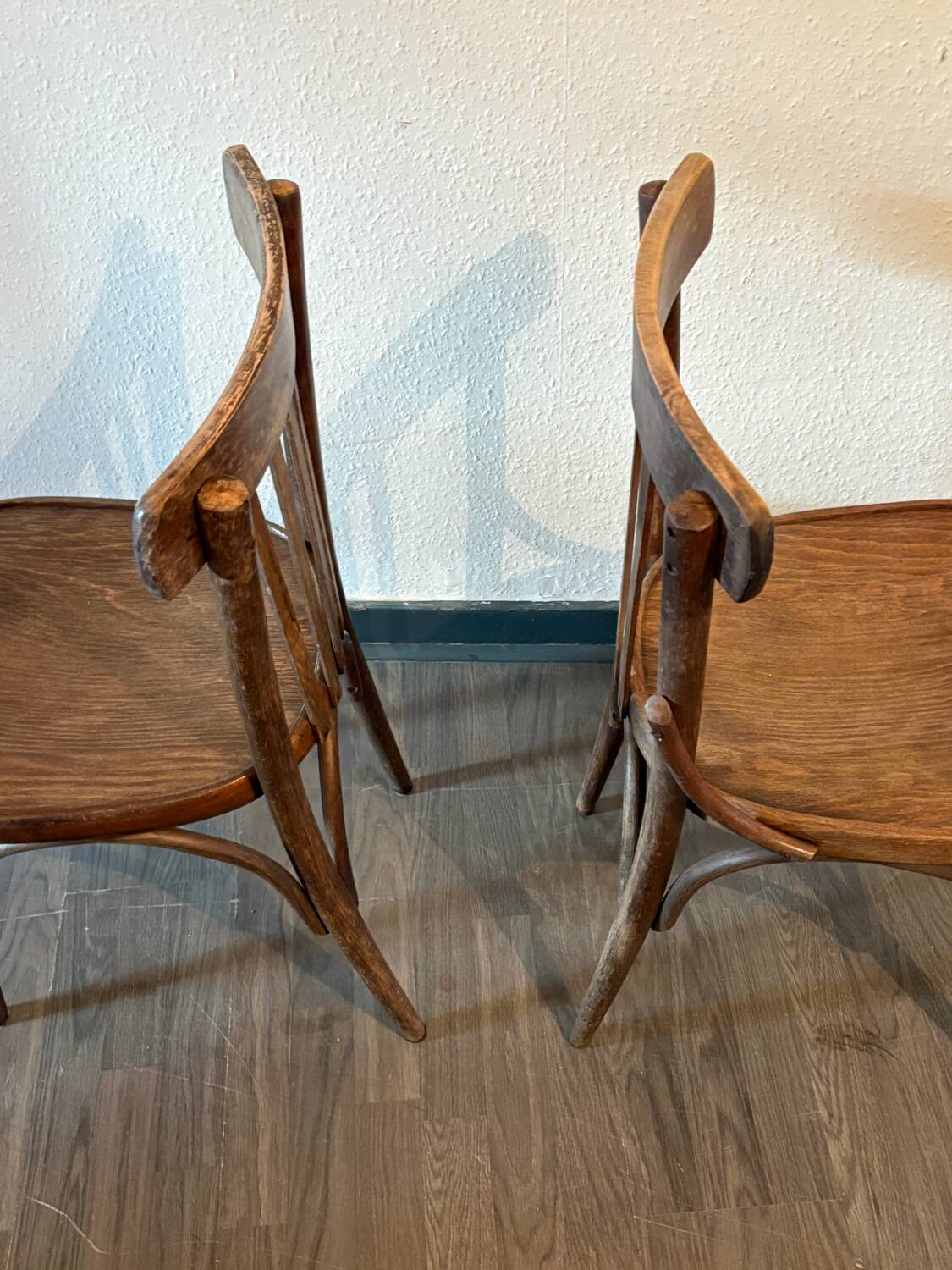 Paire de chaises bistrot bois brut