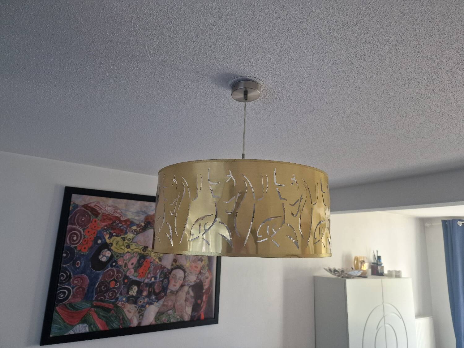 Taxos round pendant light