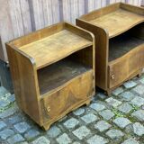 2 Art Deco bedside tables from the 1960s in walnut.