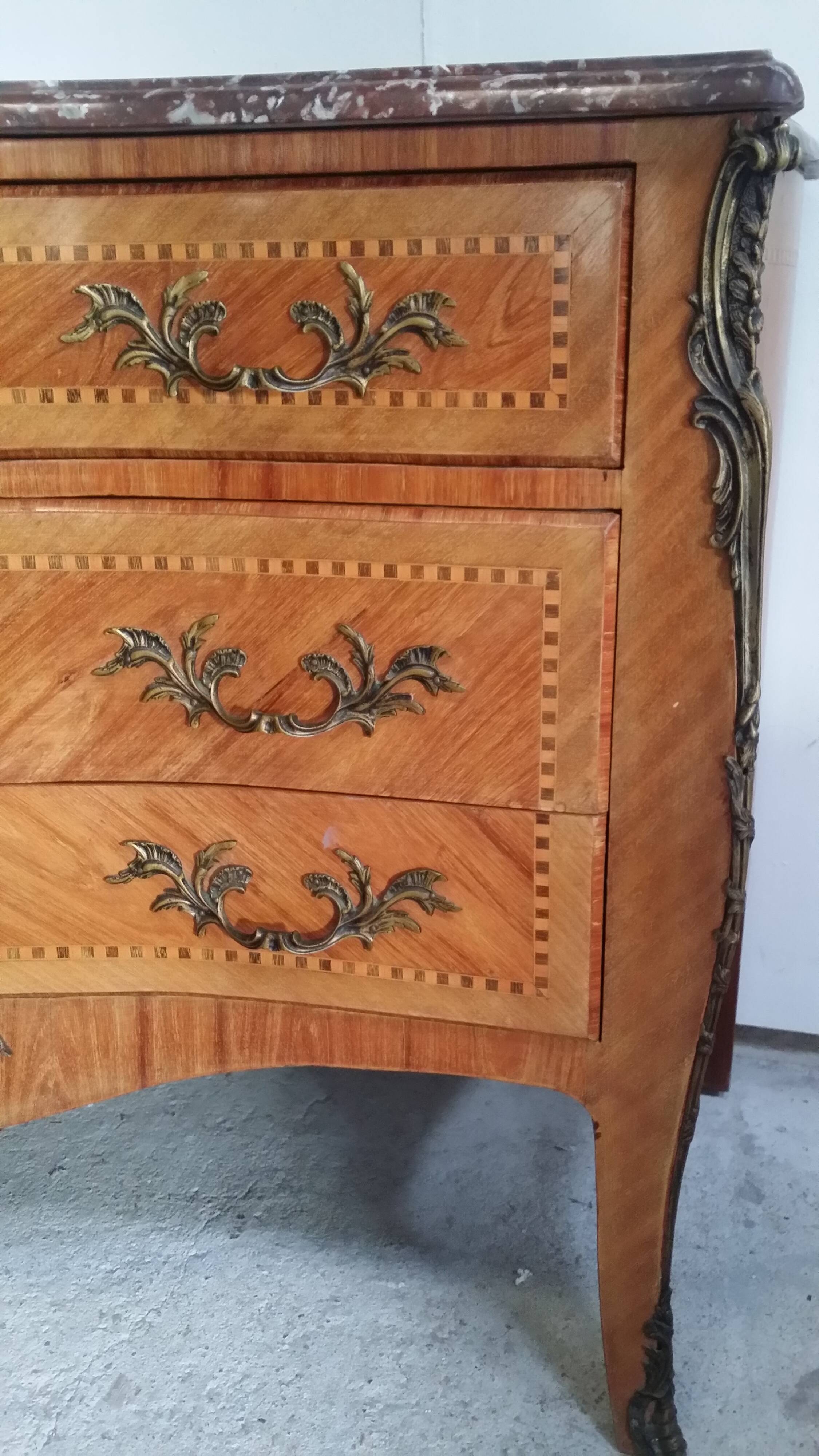Louis XV chest of drawers