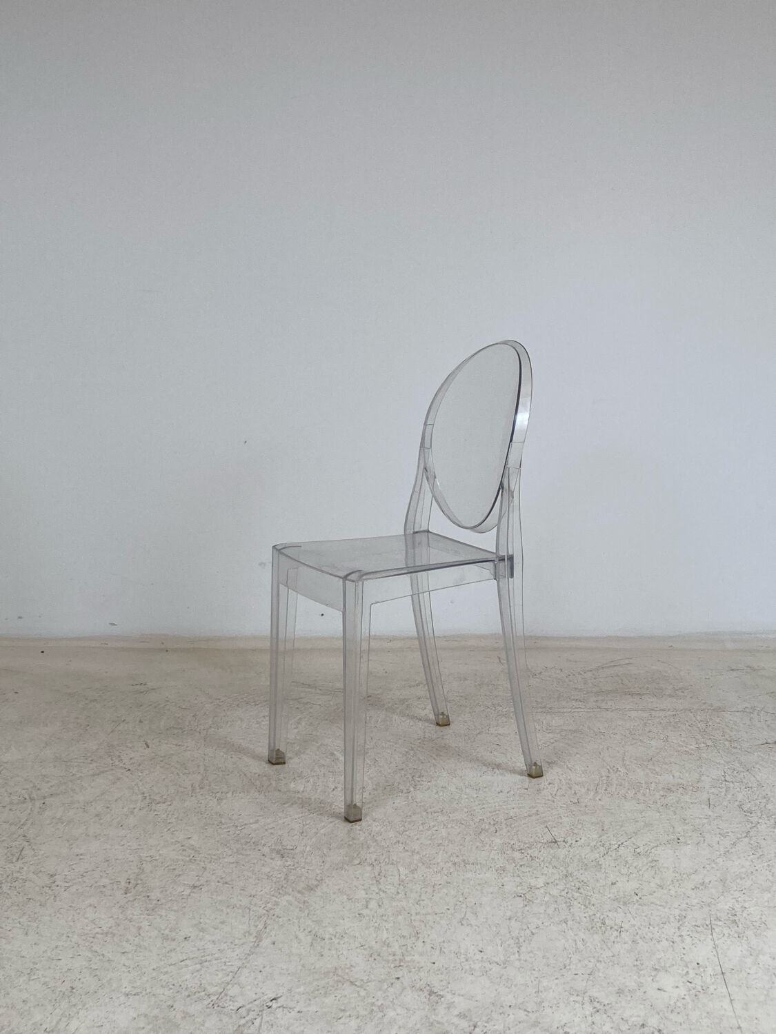 Pair of Victoria Ghost chairs by Philippe Starck Kartell edition