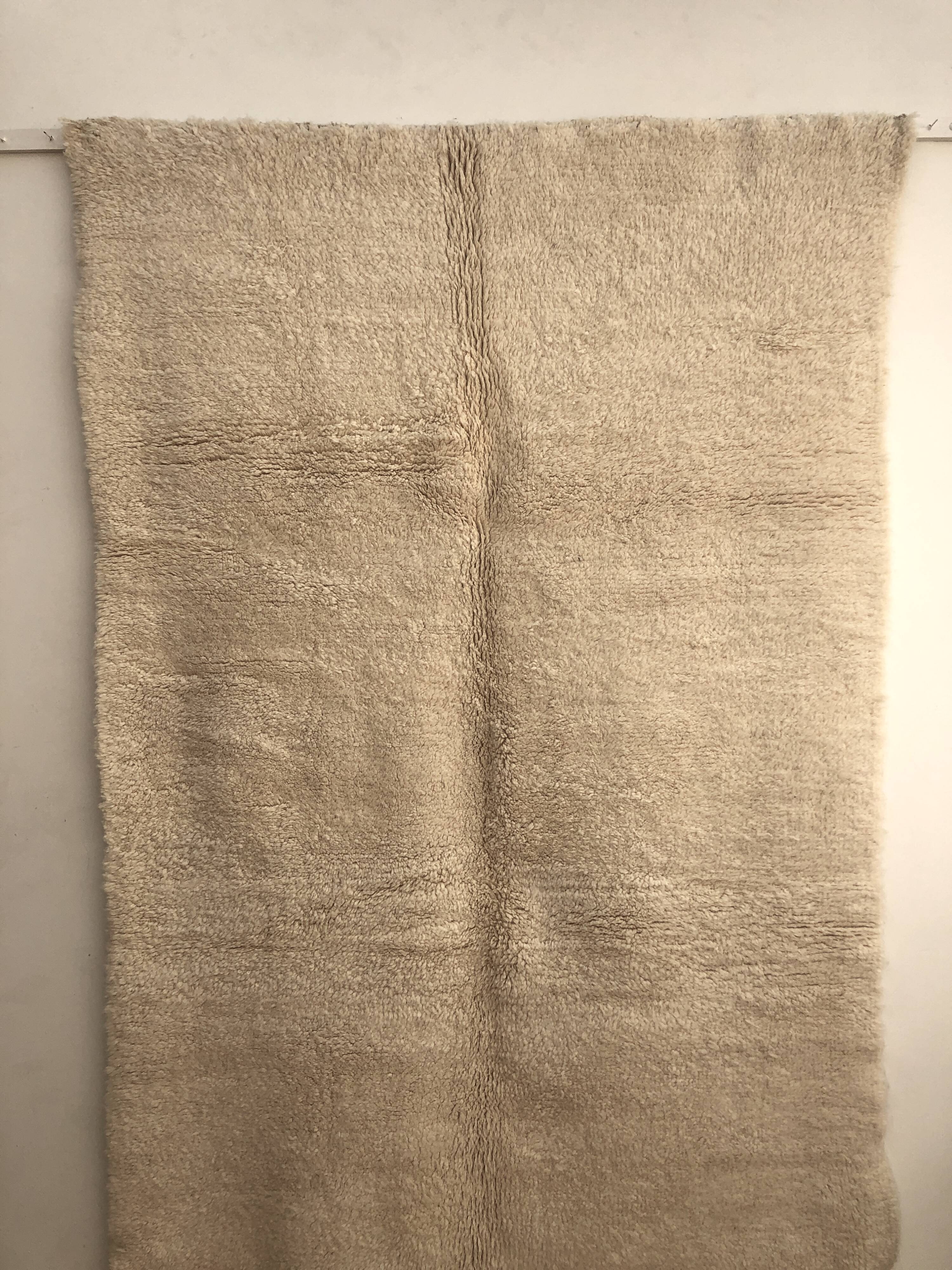 Moroccan Berber carpet Beni Ouarain un motifless 2,46x1.67m