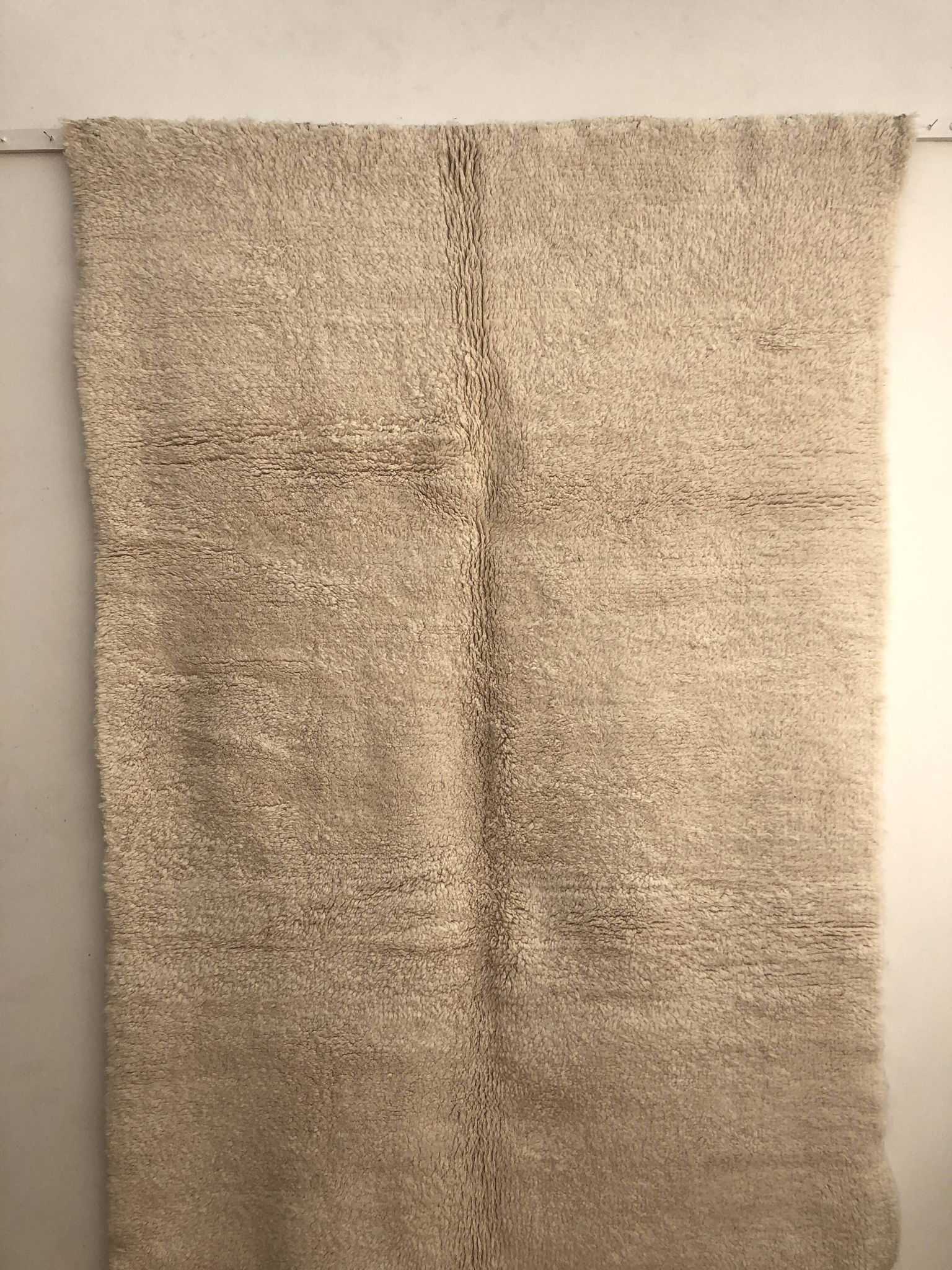 Moroccan Berber carpet Beni Ouarain un motifless 2,46x1.67m