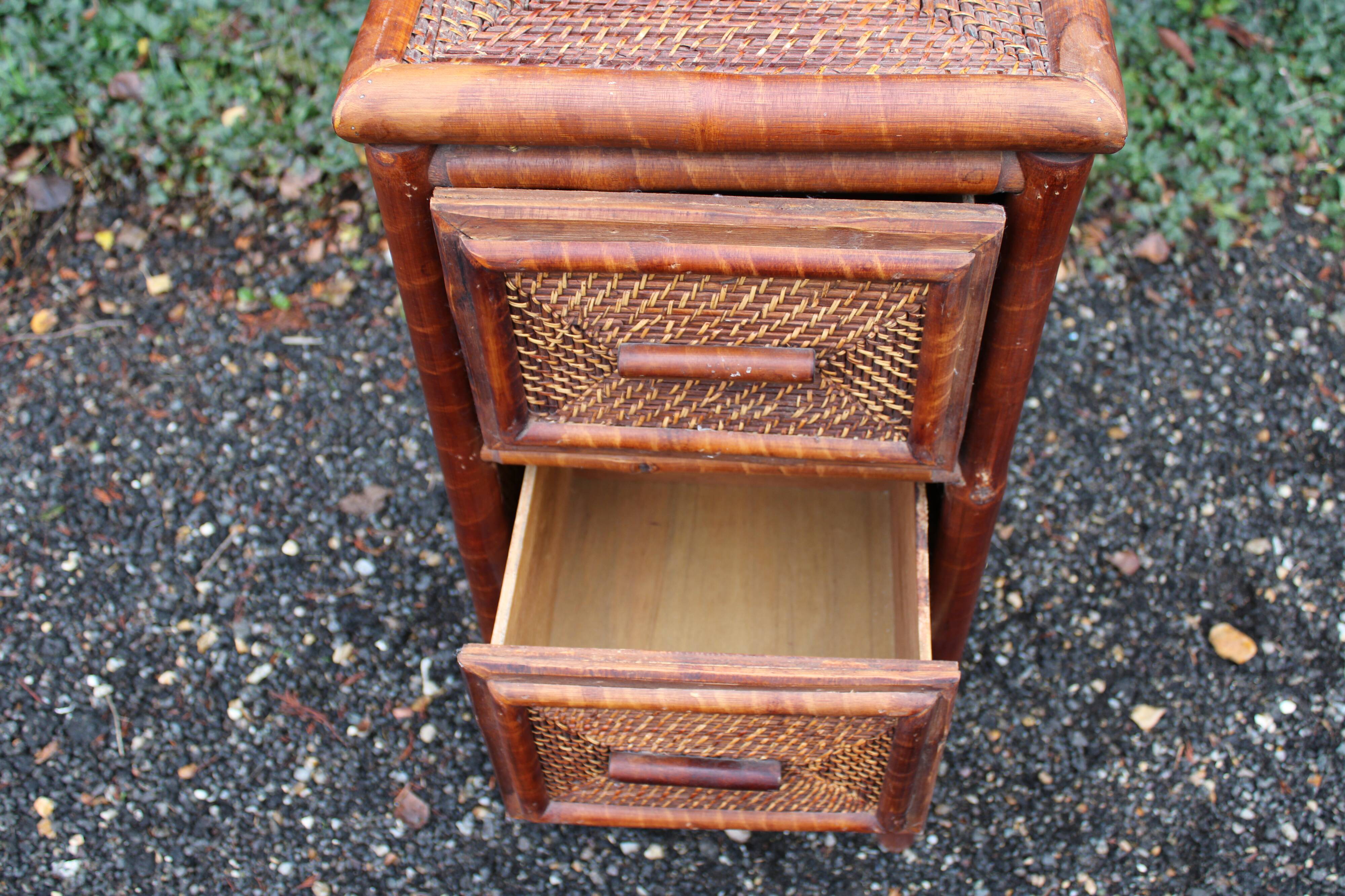 Rattan rag picker