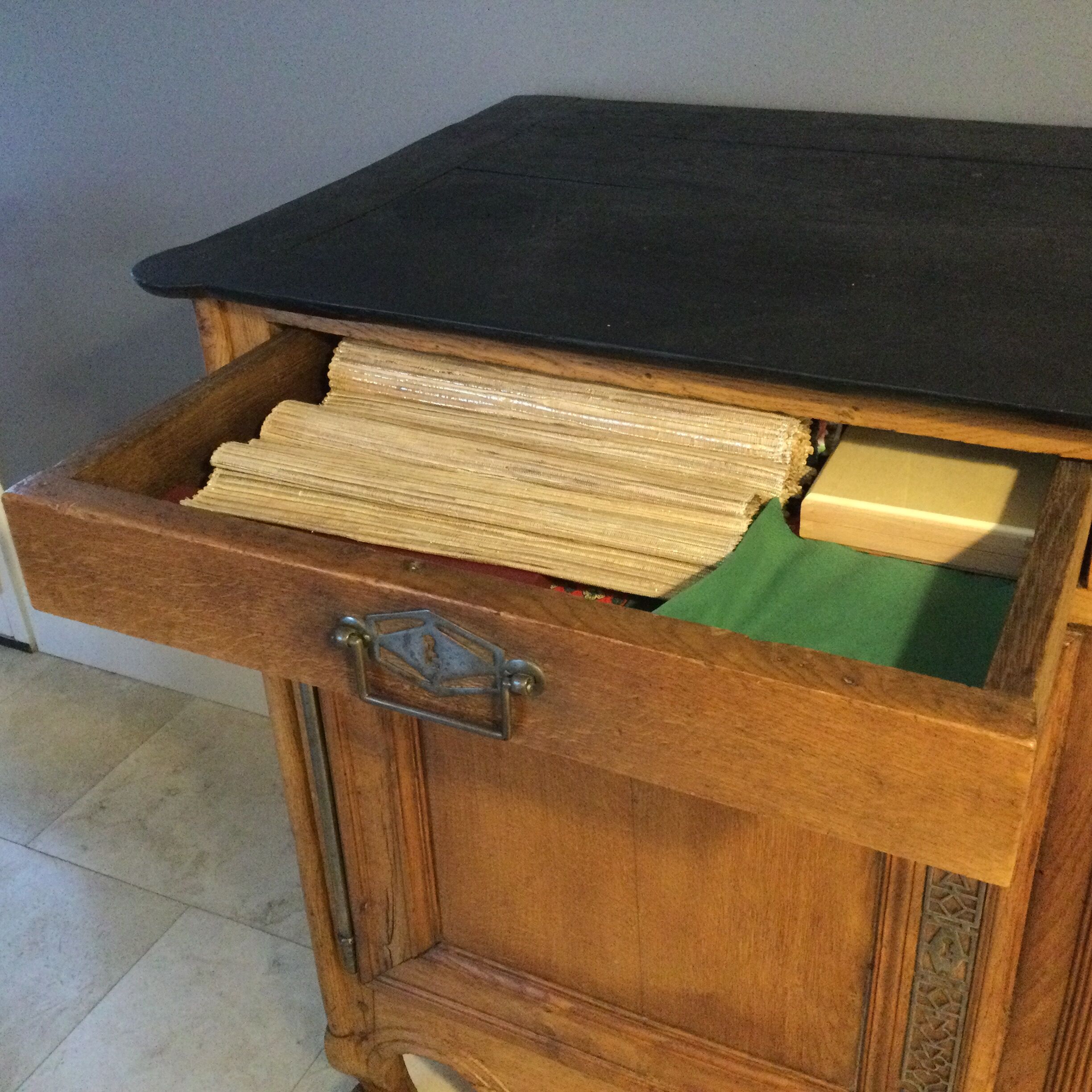 Solid oak country buffet