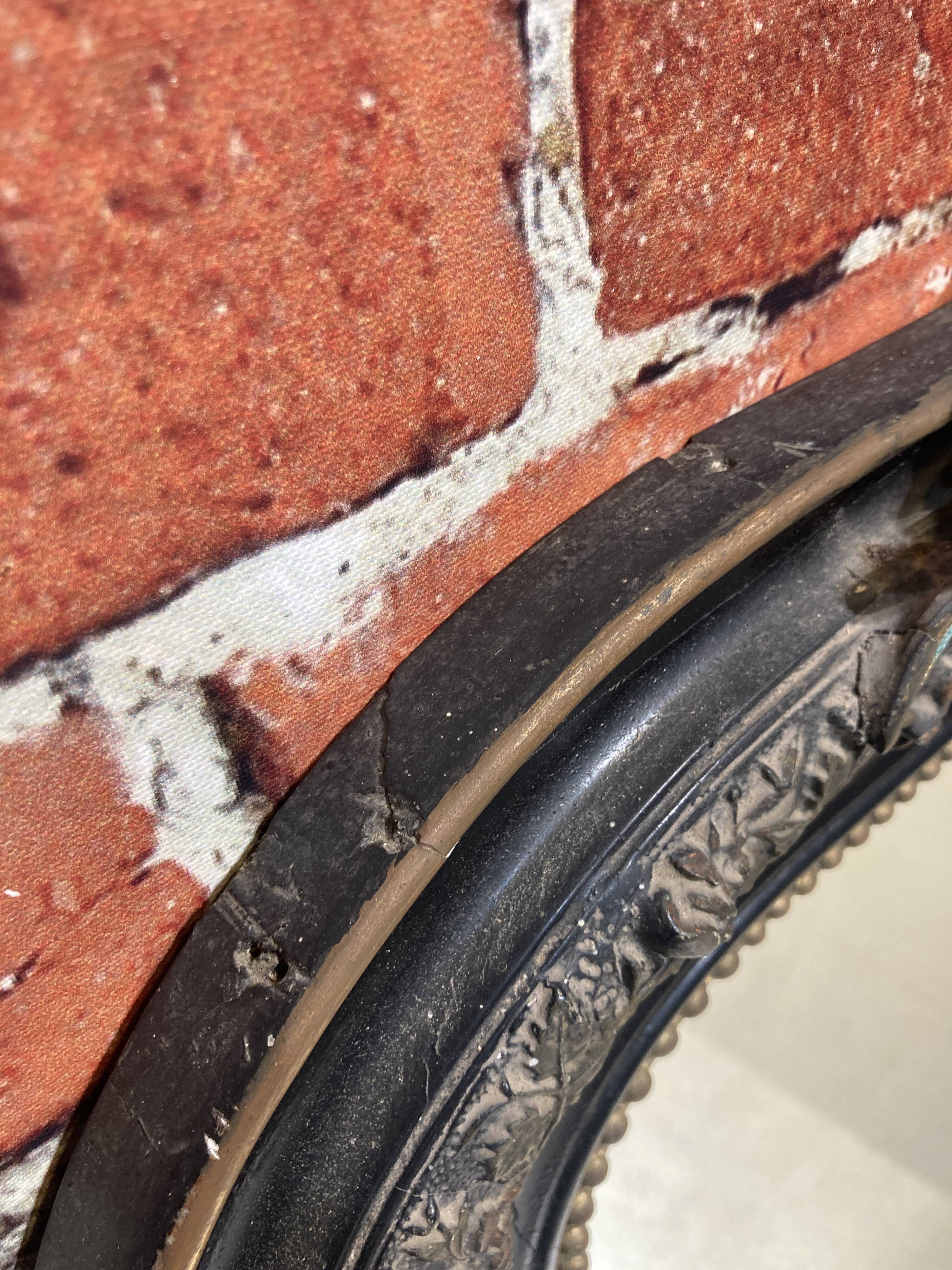 Mirror with moldings