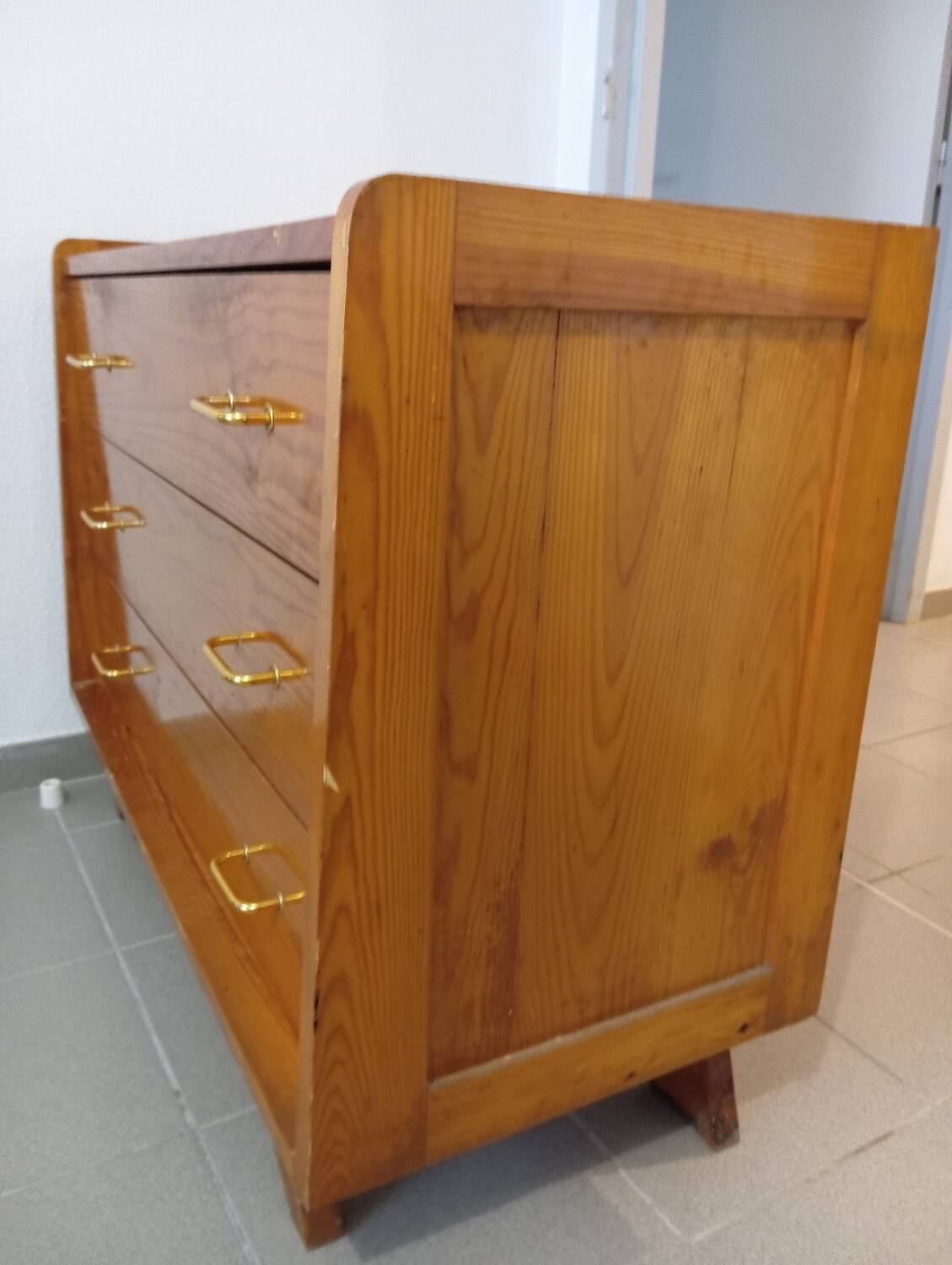 Commode vintage