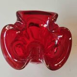 Murano empty pocket Floral shape 3 petals. In Murano Italian blown art glass. Ruby red