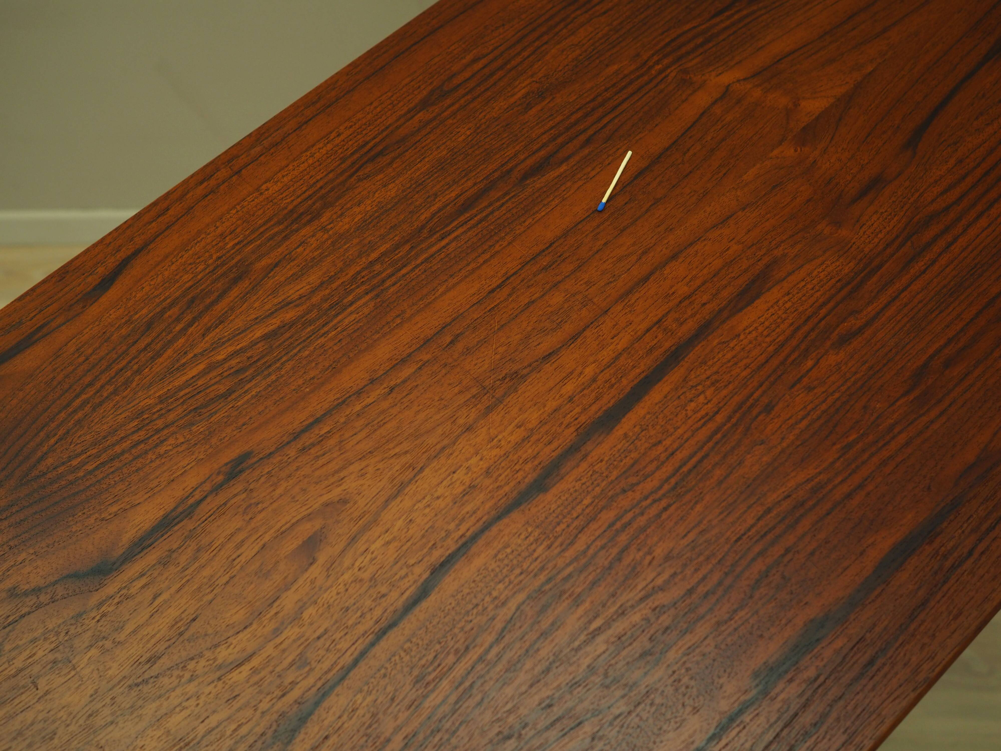 Buffet en teck, design danois, années 1970, production : Danemark