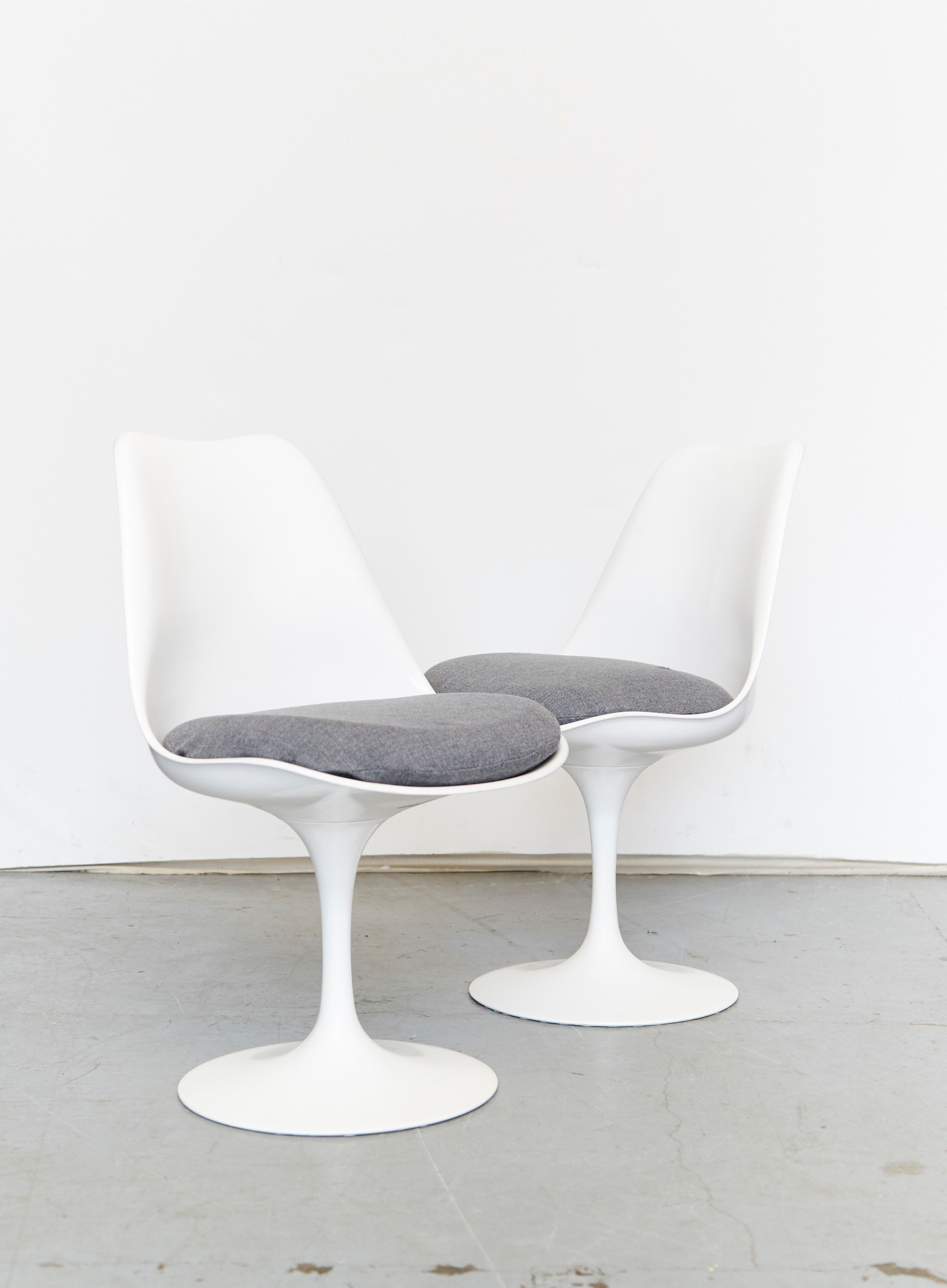 Eero Saarinen swivel Tulip chair for Knoll International