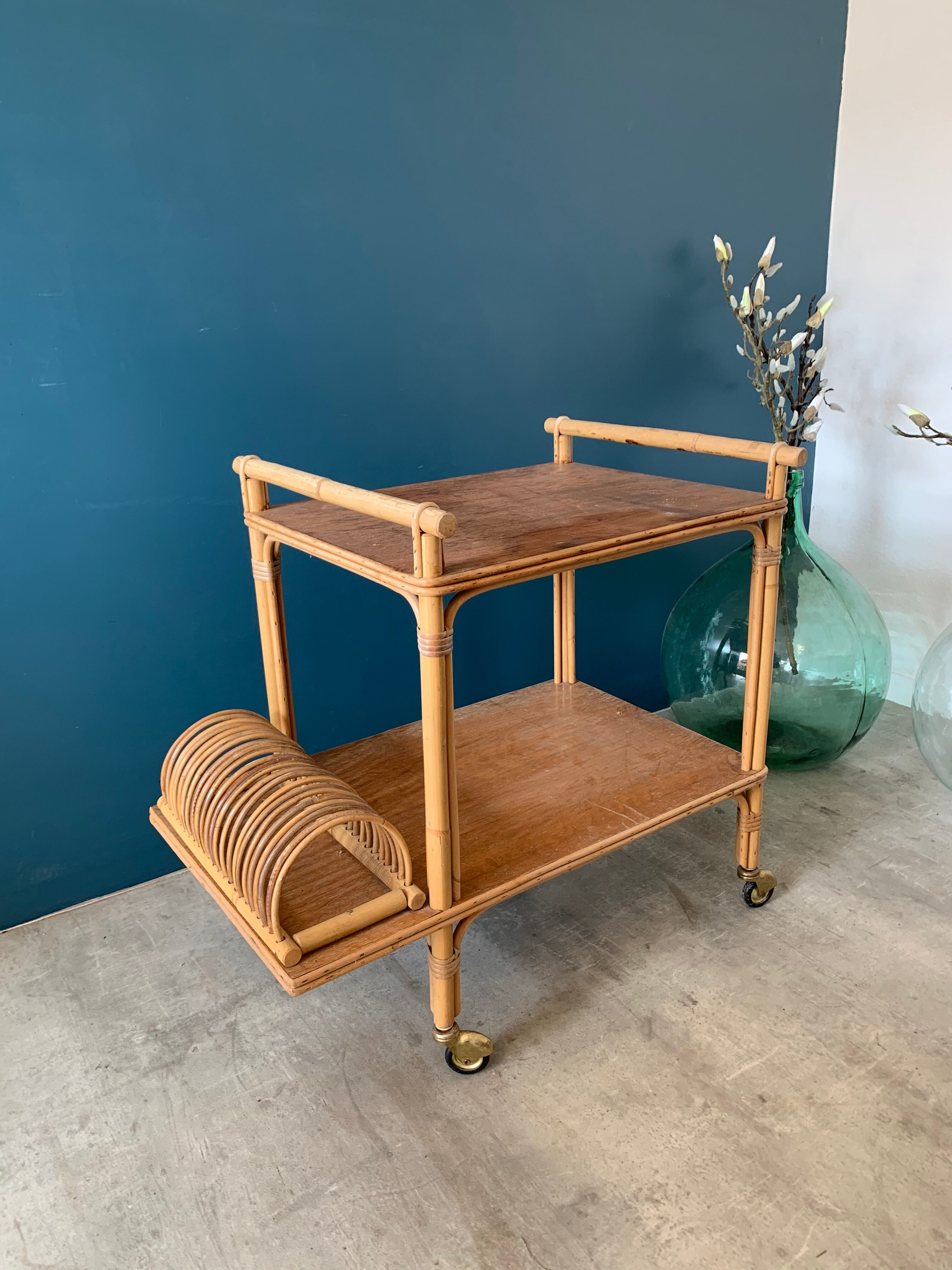 Rolling dessert in rattan