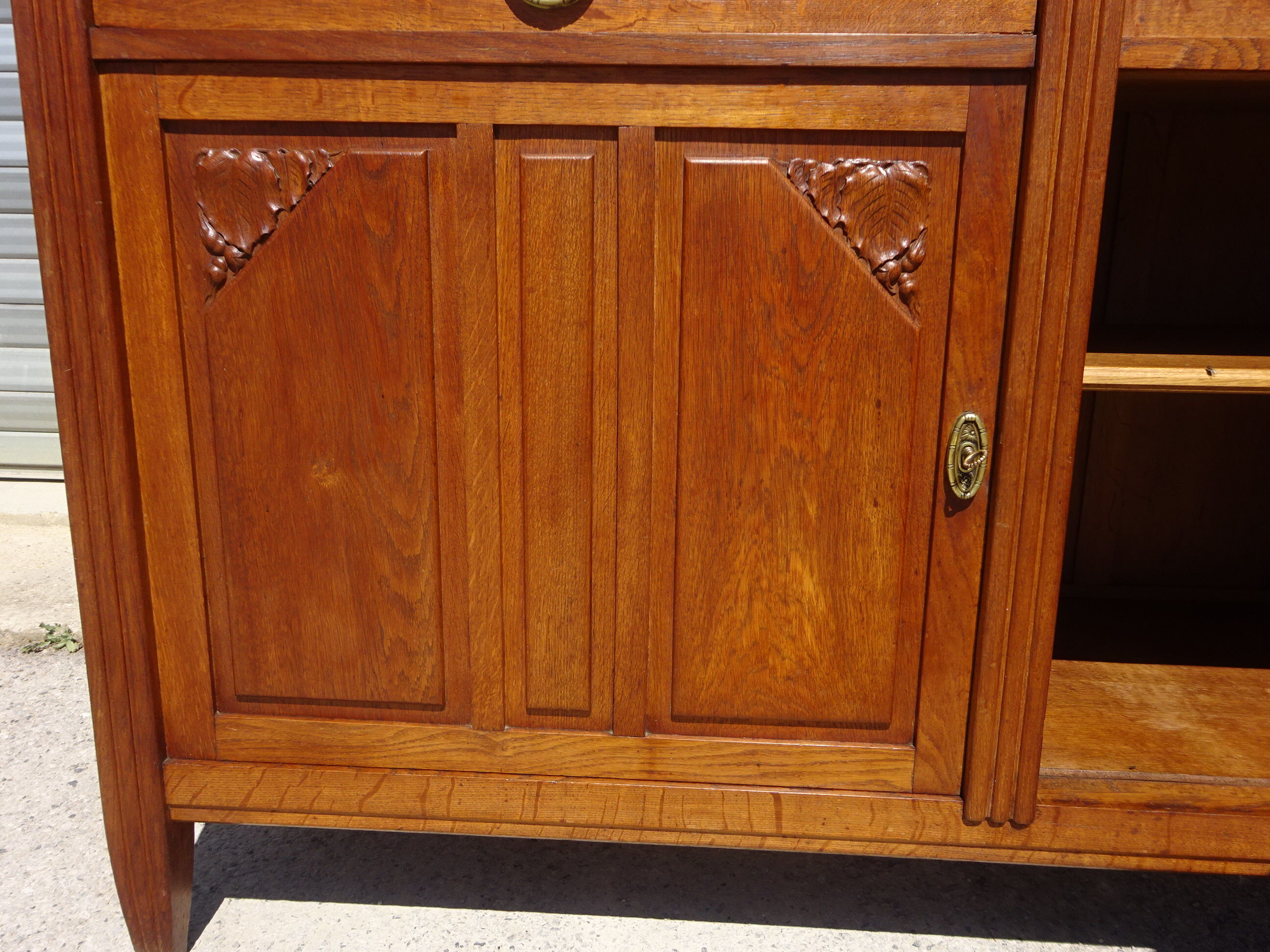 Buffet Art Déco avec guérites et miroir