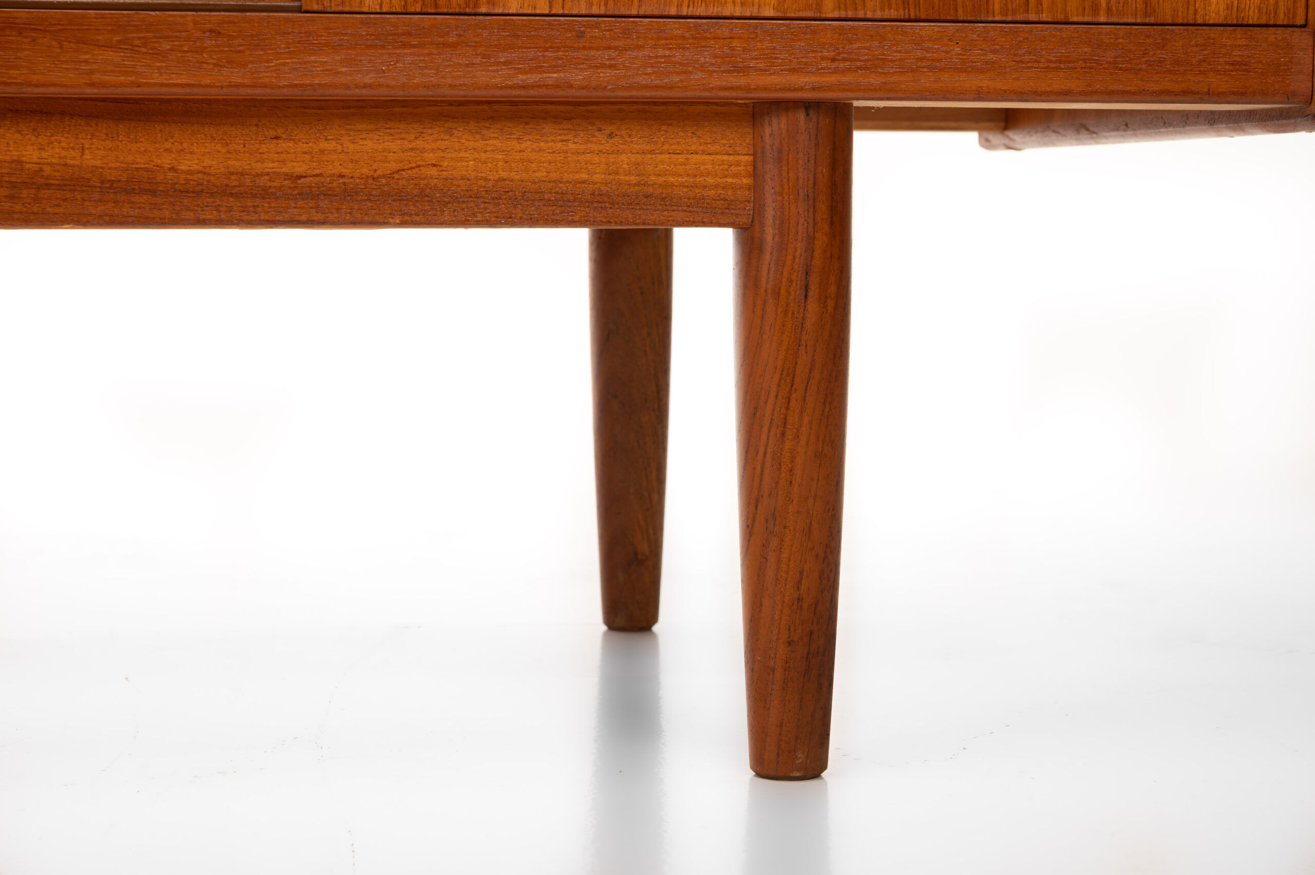 Buffet scandinave par Johannes Andersen, Danemark années 1960
