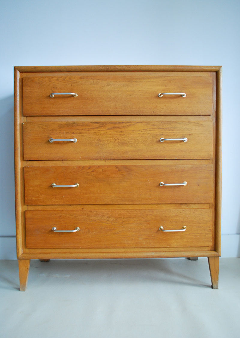 Commode vintage en bois pieds compas