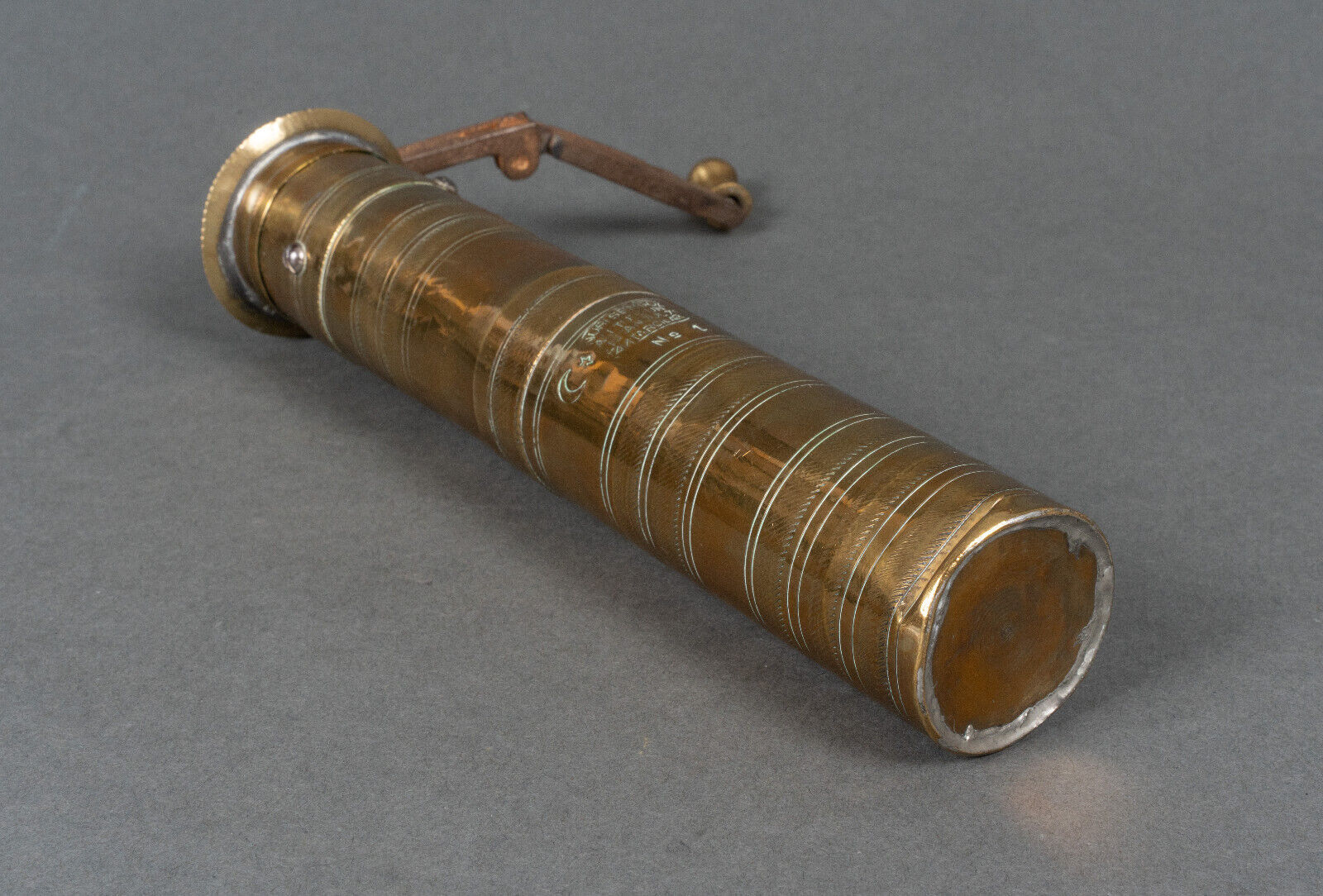 Large nineteenth pepper mill Nurtsengul Istanbul