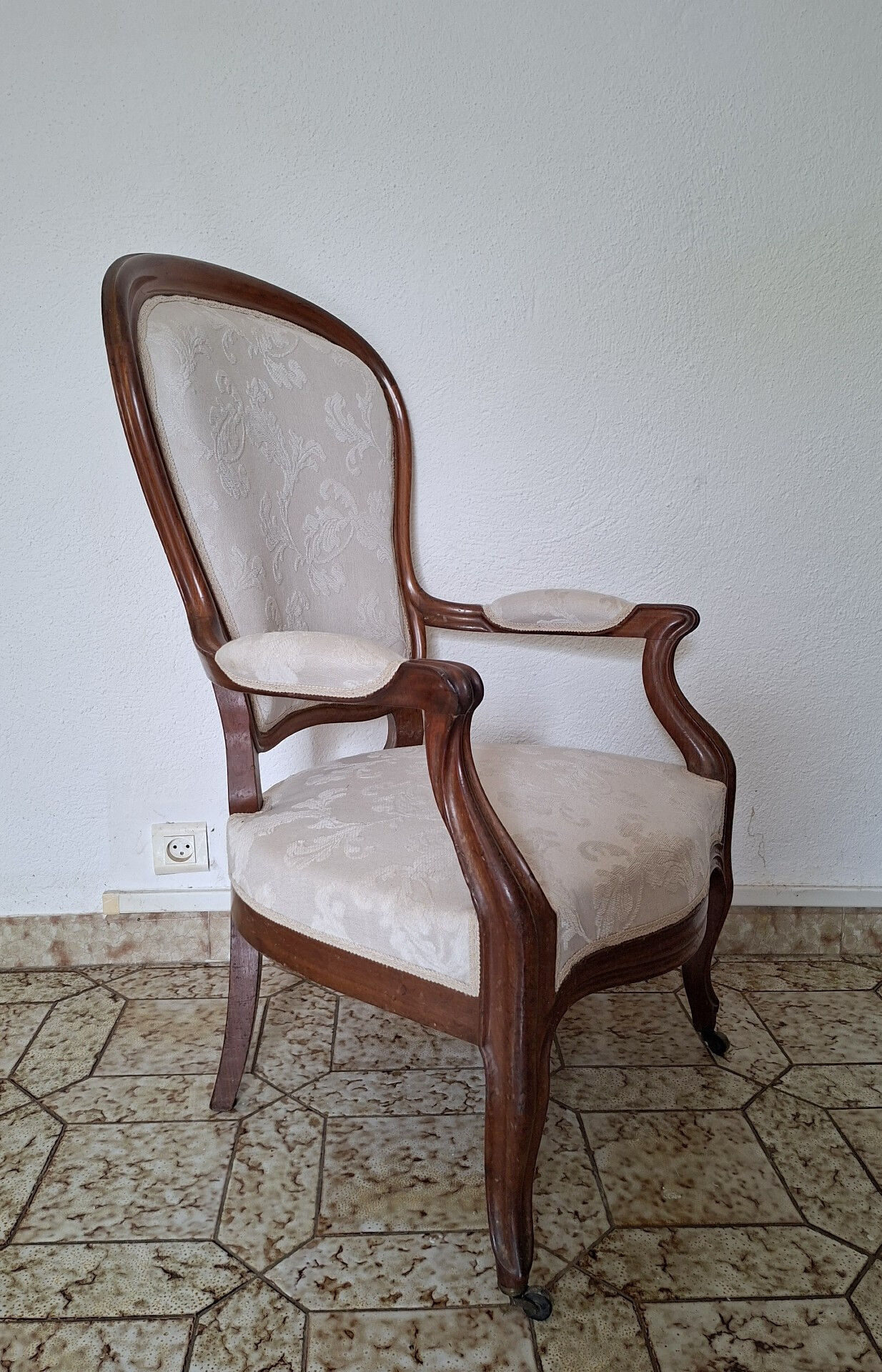 Louis-Philippe Cabriolet Armchair in Mahogany – 19th Century