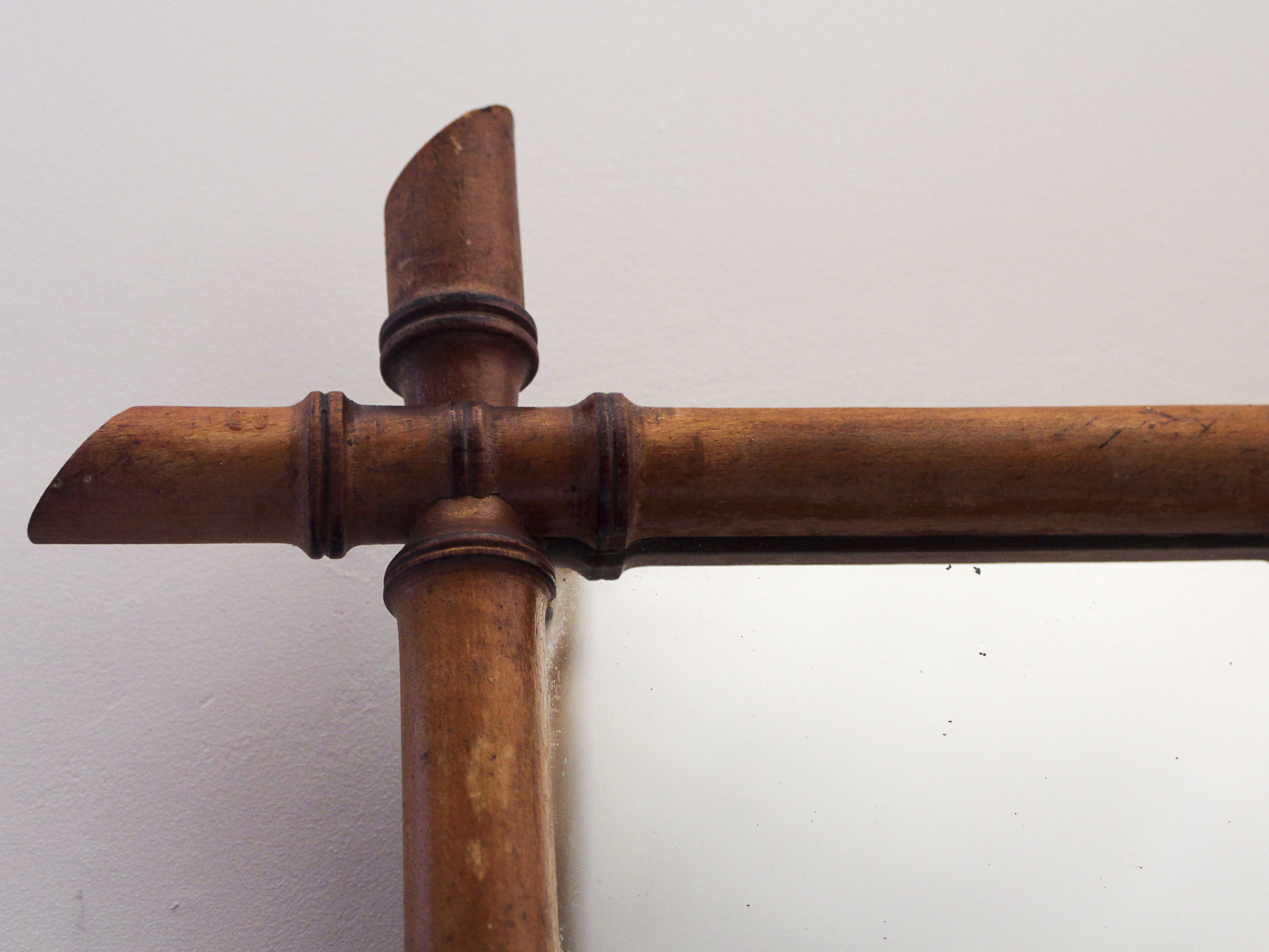 Miroir bois imitation bambou années 20, 70x52 cm