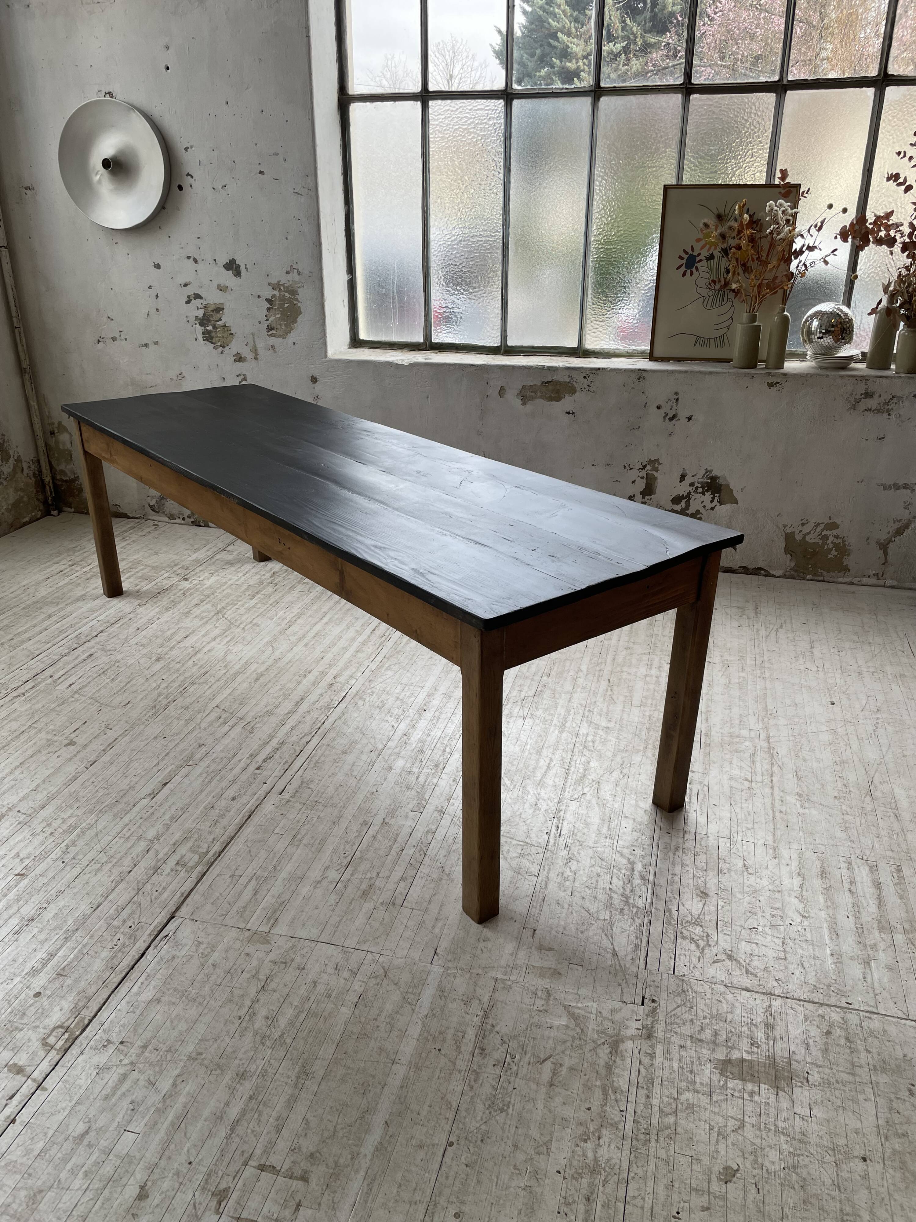 Black pine farm table 250 cm
