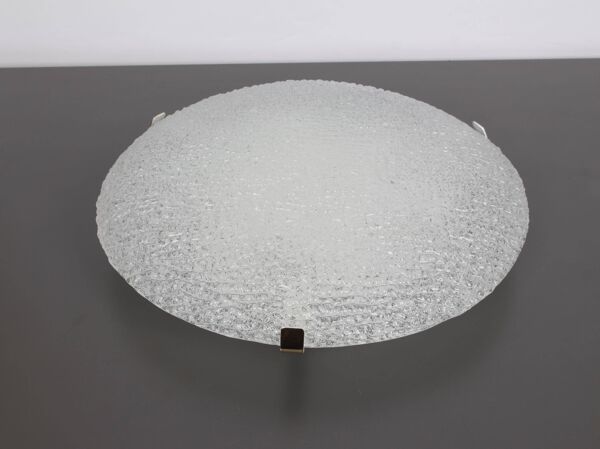 Grand plafonnier en verre givré Kalmar, Autriche, années 1960