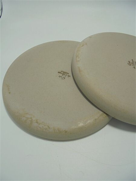 Series of 6 stoneware plates