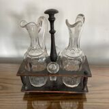Servant oil and vinegar