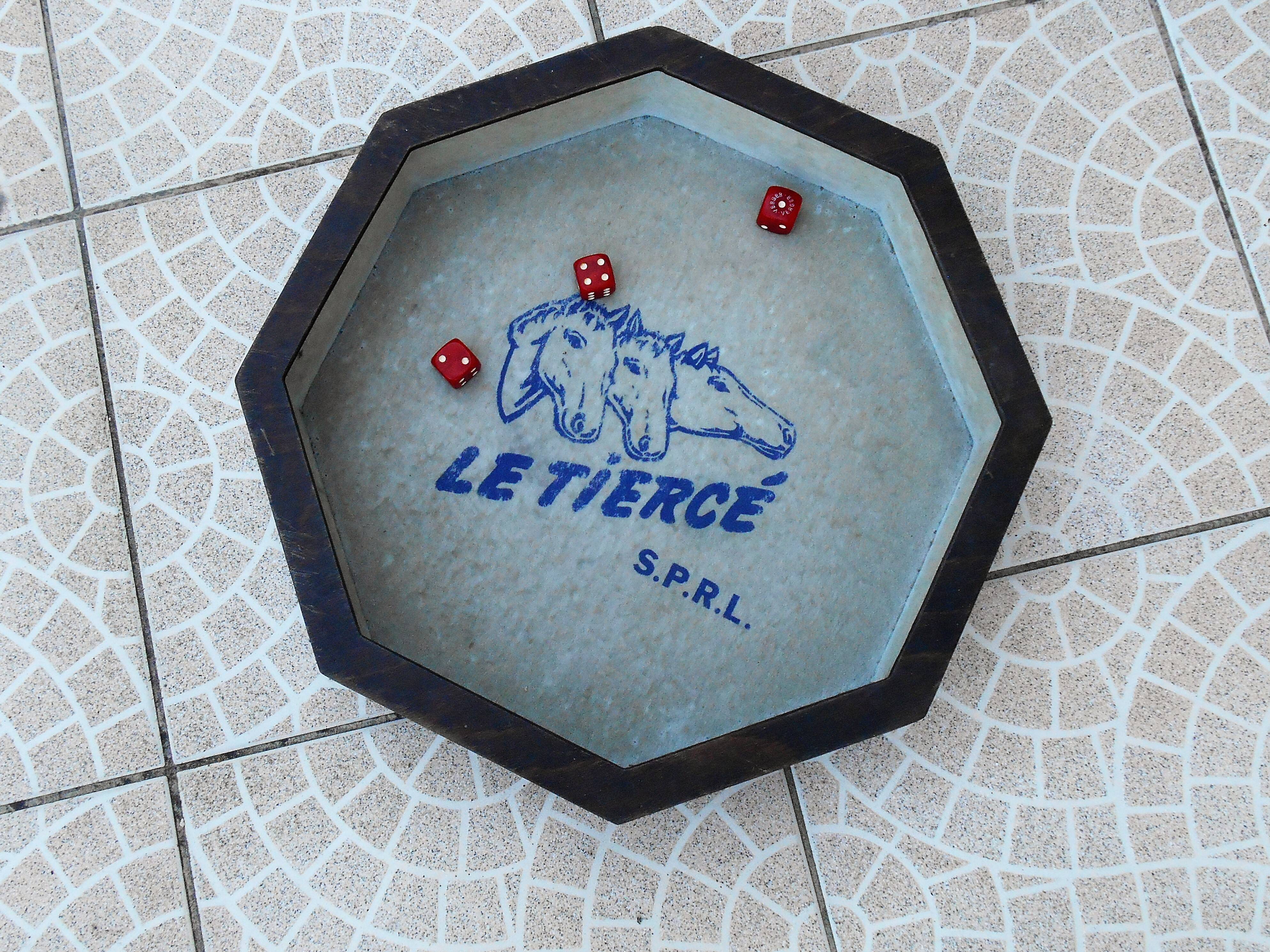Le tierce bistro game board