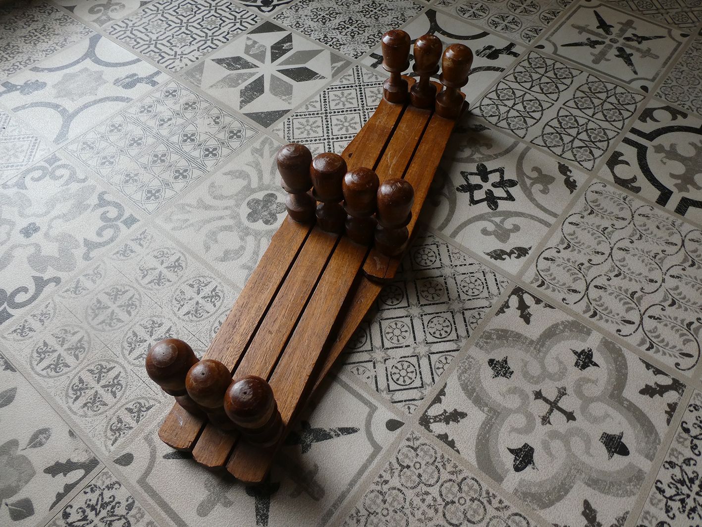 wooden coat holder accordion