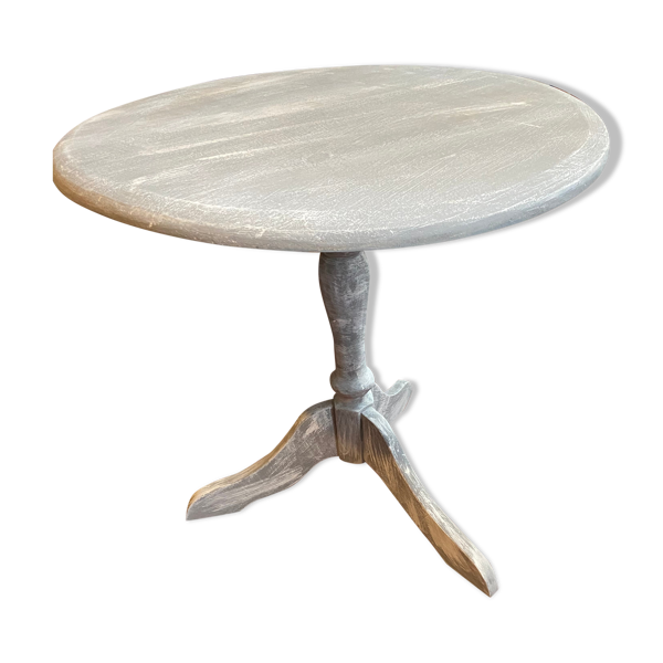 Guéridon en bois patiné