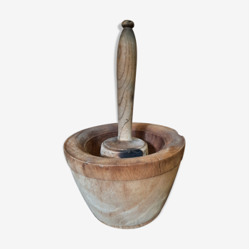 Wooden mortar