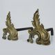Paire de chenets de cheminée en bronze et fonte. Début XXème