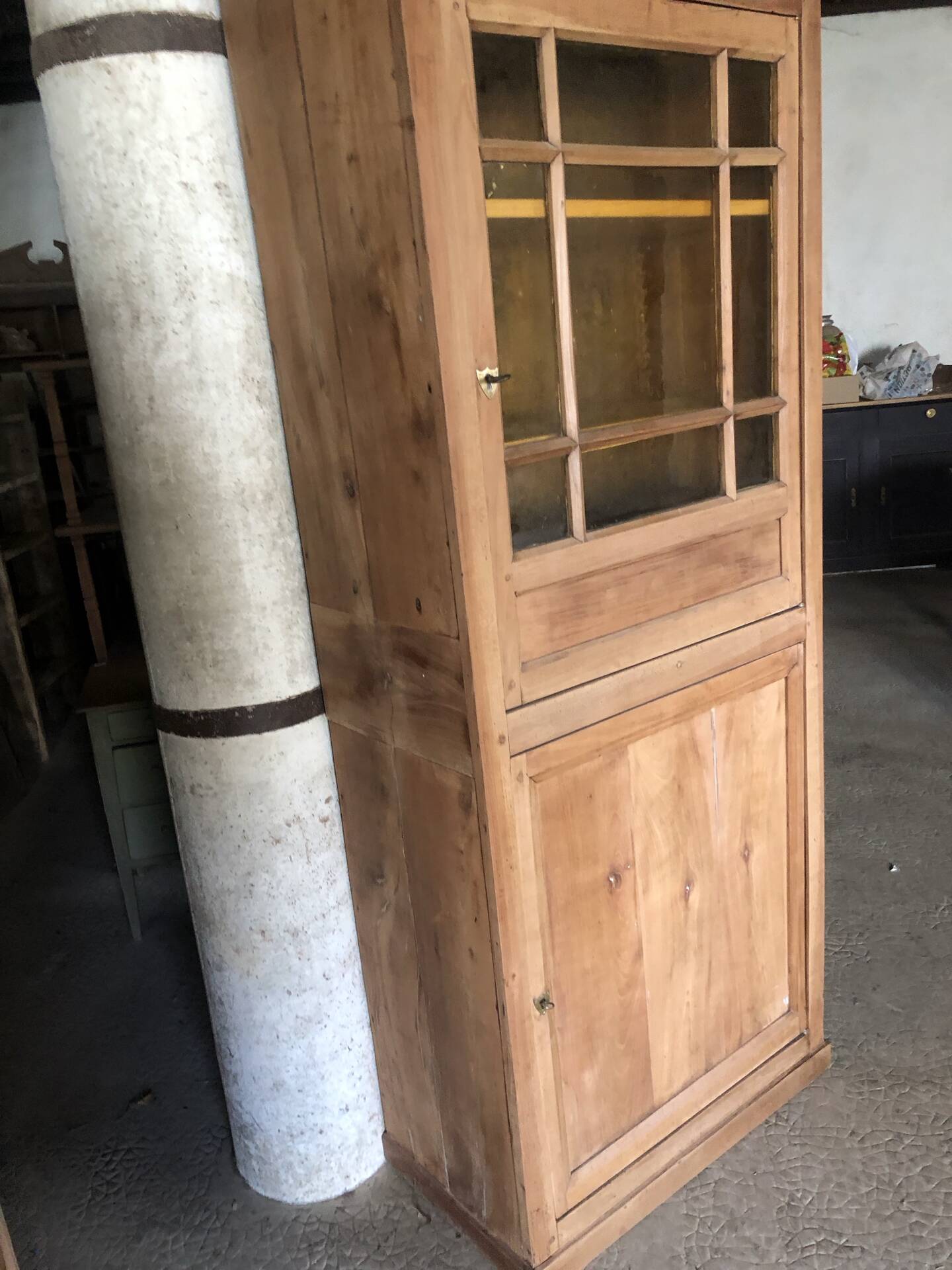 Wardrobe, display cabinet