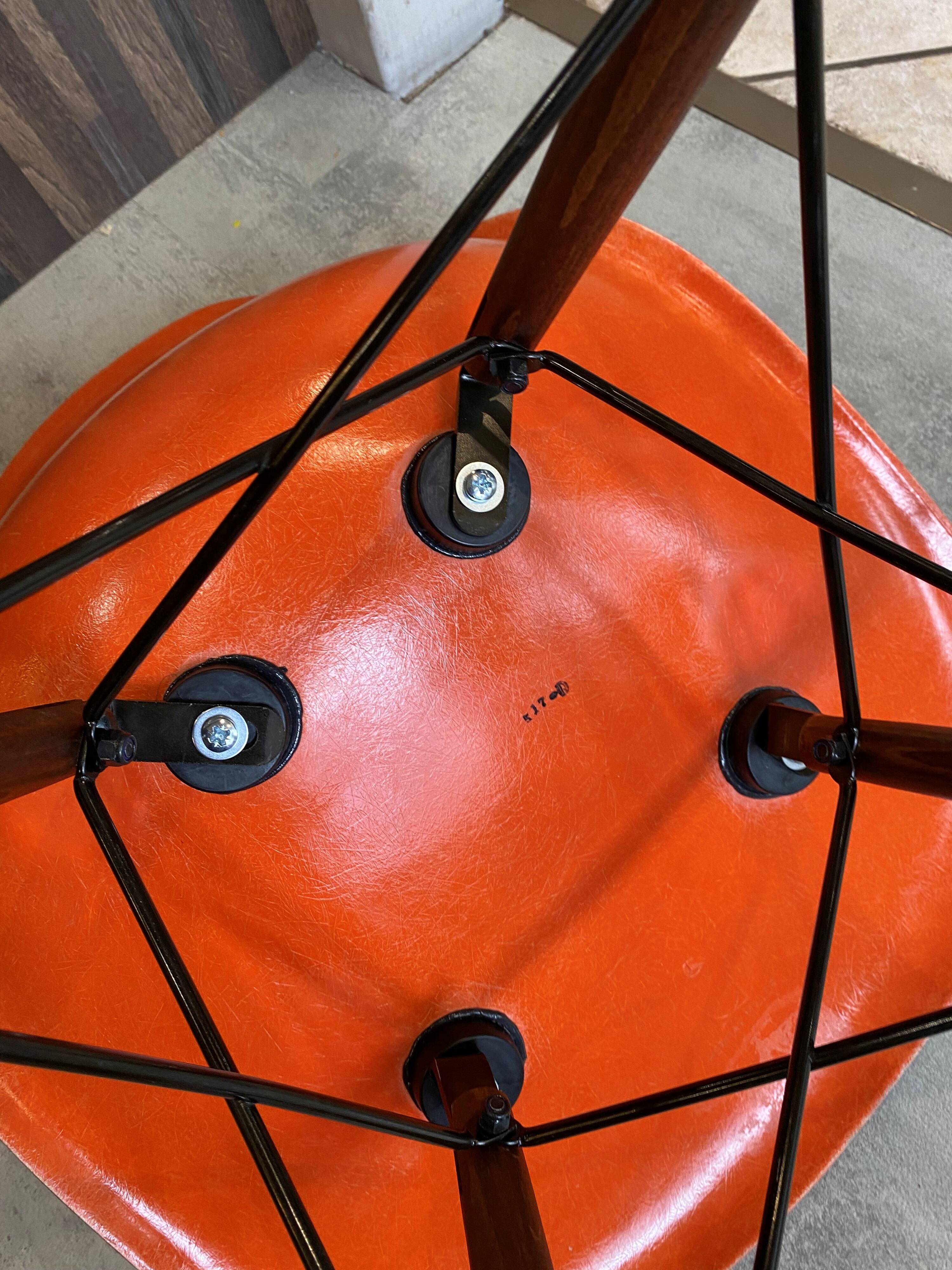A dsw fiber red orange dowel walnut eames herman miller vintage 70 chair