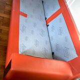 3-seater canapé in tawny leather, Ascot model by Roche Bobois.