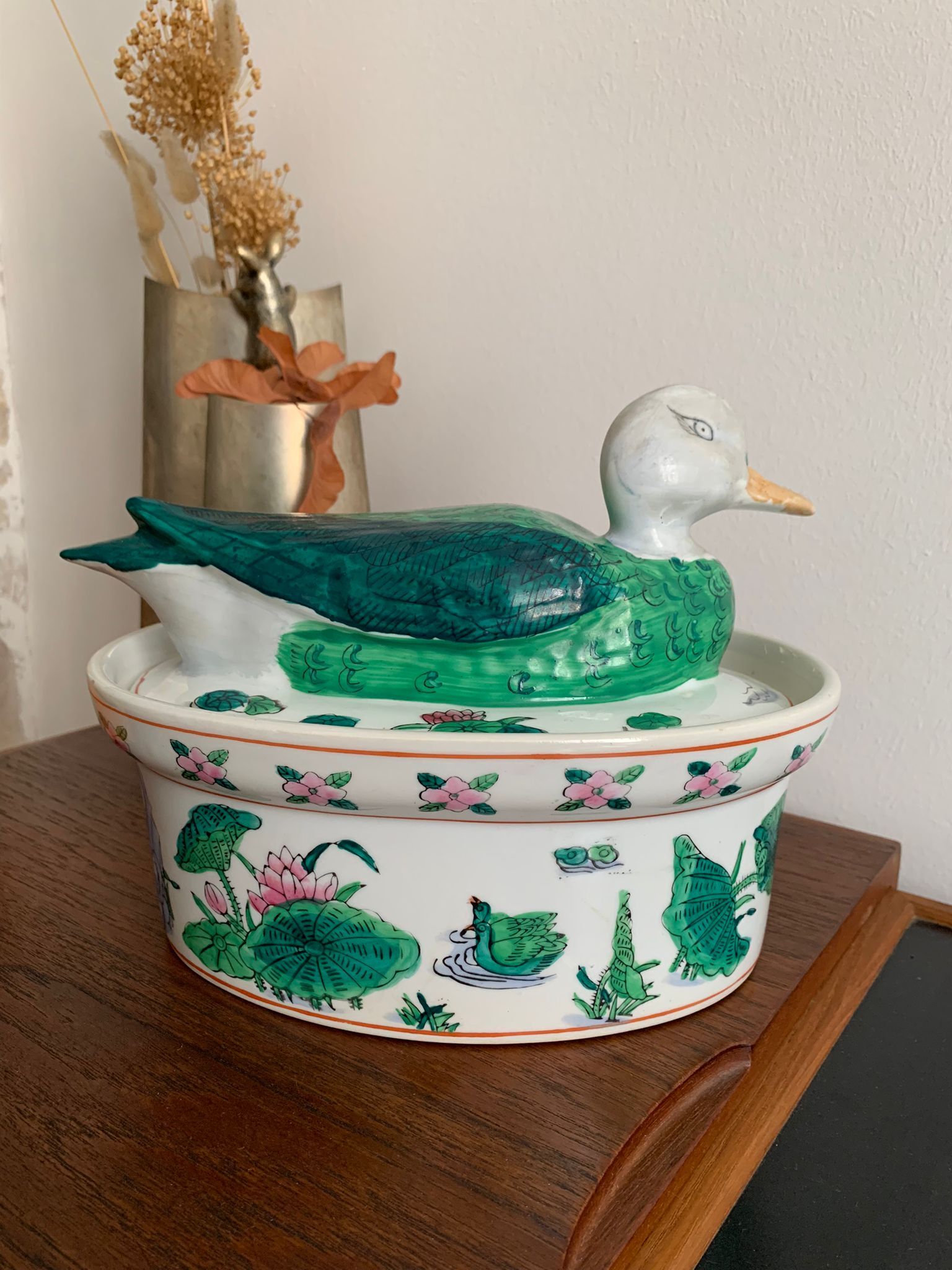 Hand-painted ceramic duck slip 1970