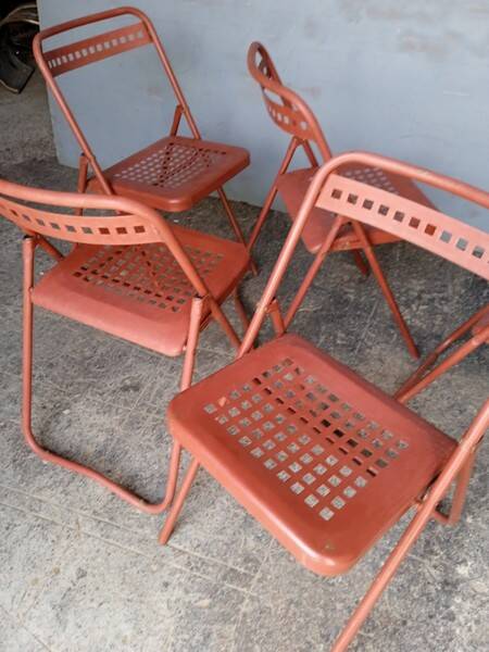 5 foldable chairs metal vintage ep 1970