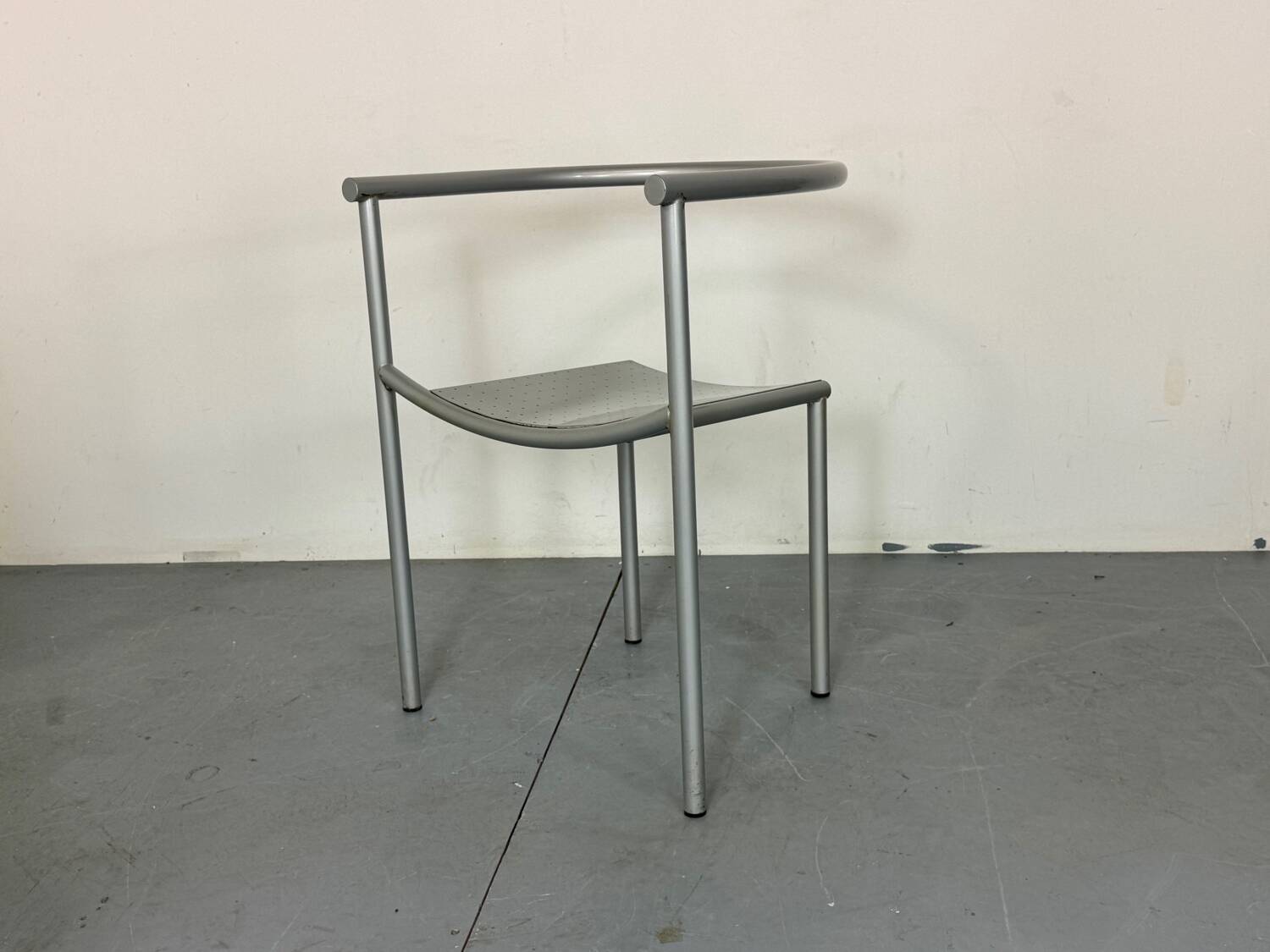 Tubular Memphis style 1st edition Von Vogelsang armchair by Philippe Starck